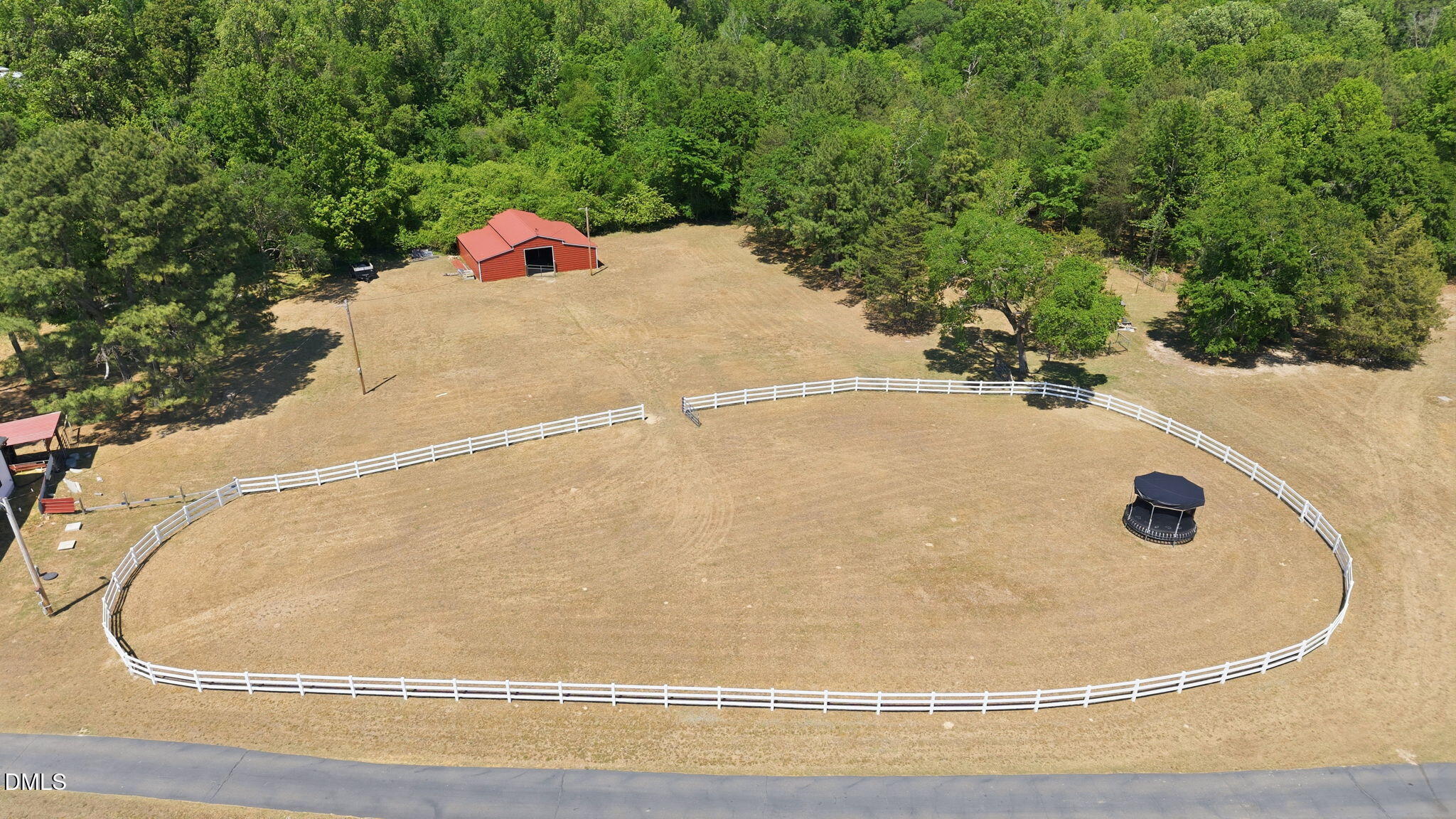 main property photo 41