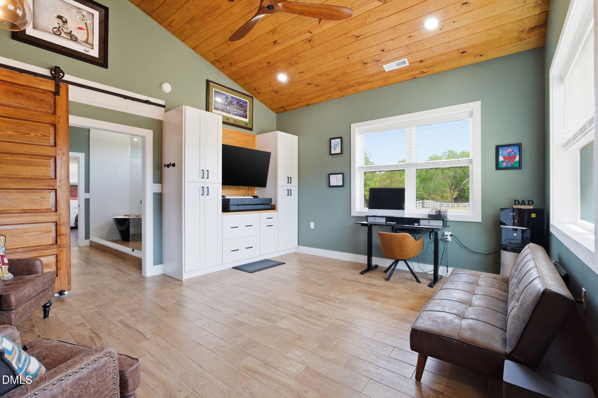 main property photo 58