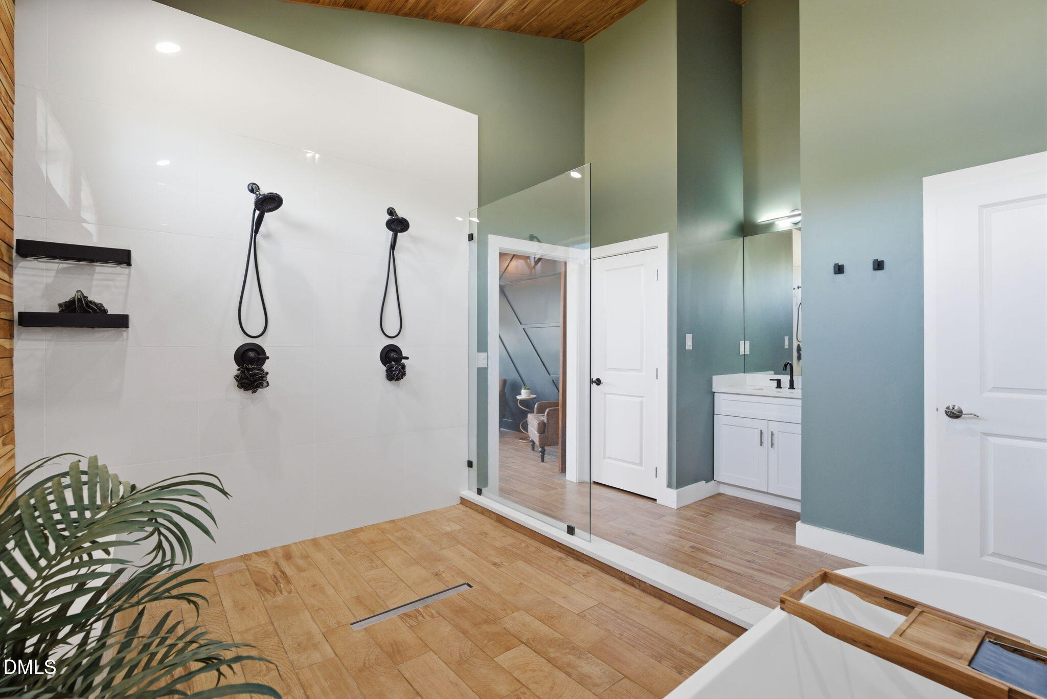 main property photo 63