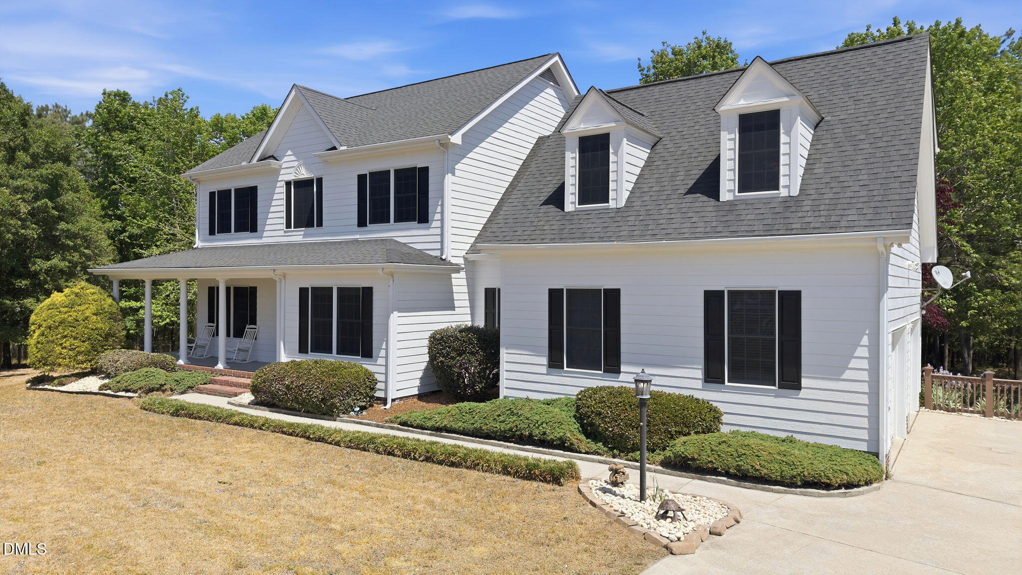 main property photo 8
