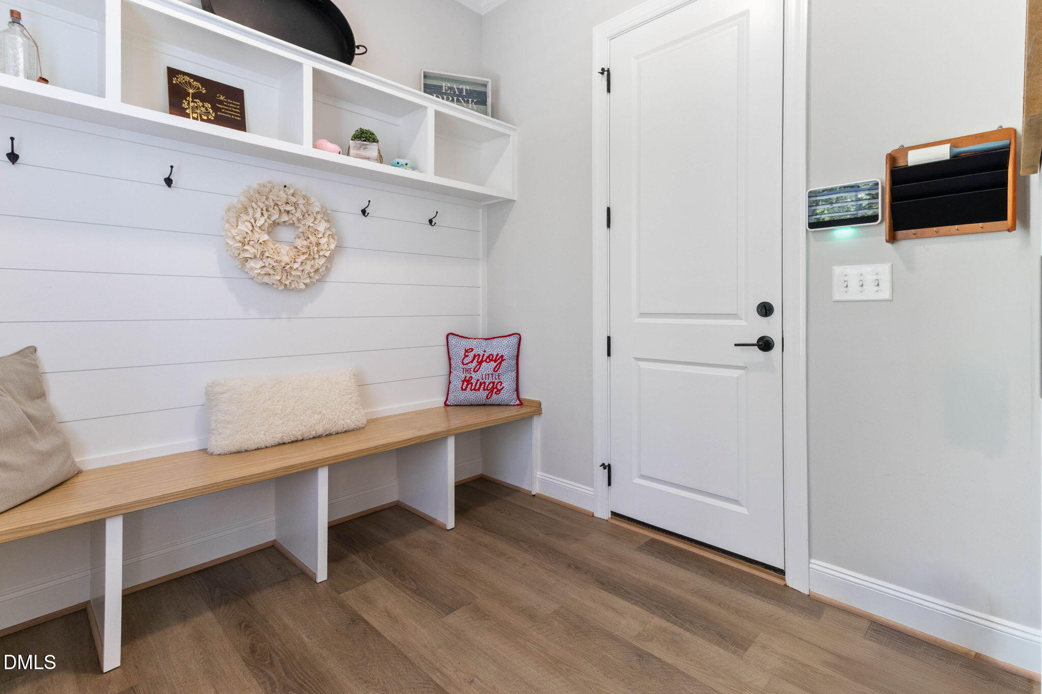 main property photo 25