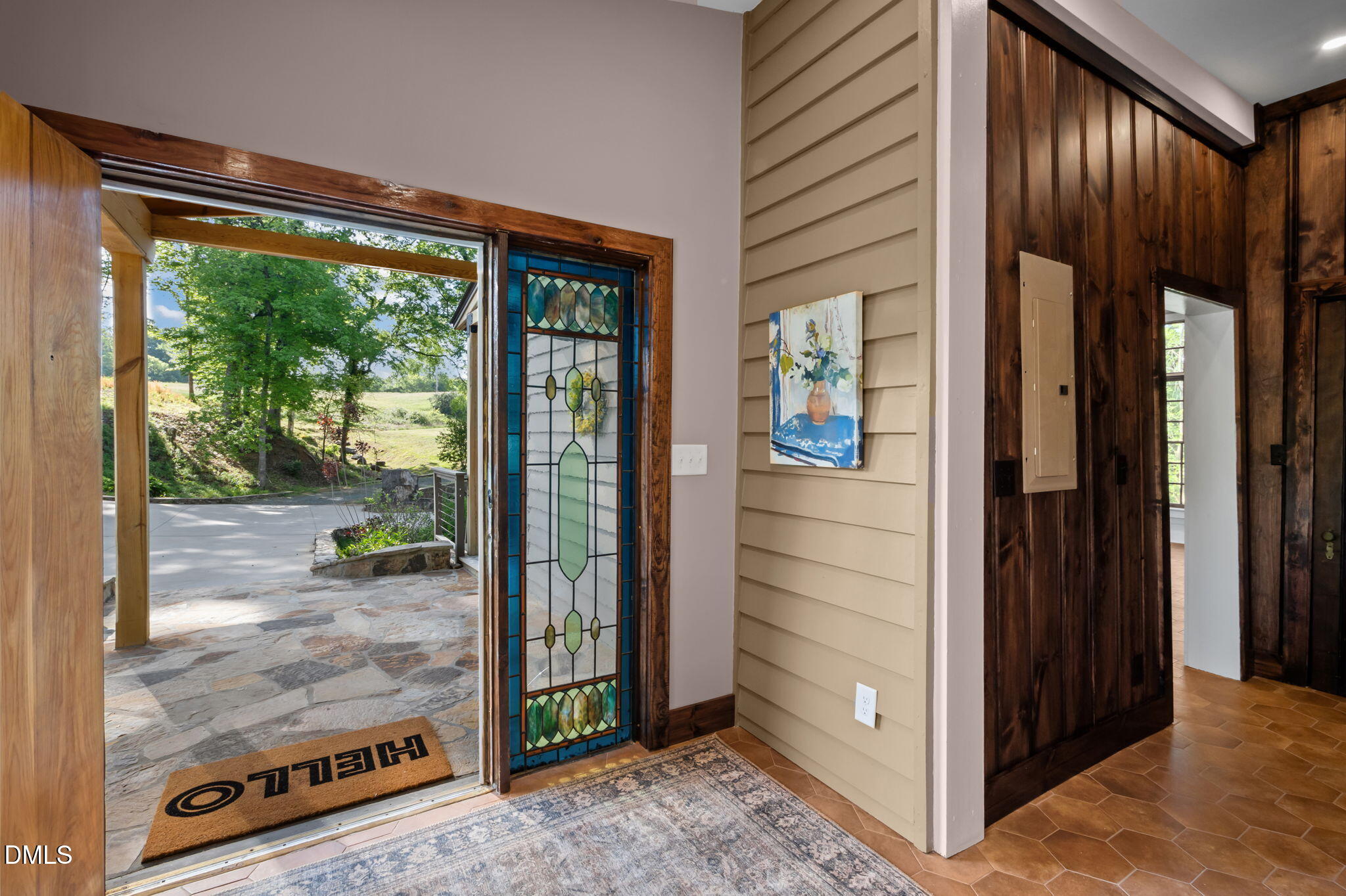 main property photo 10