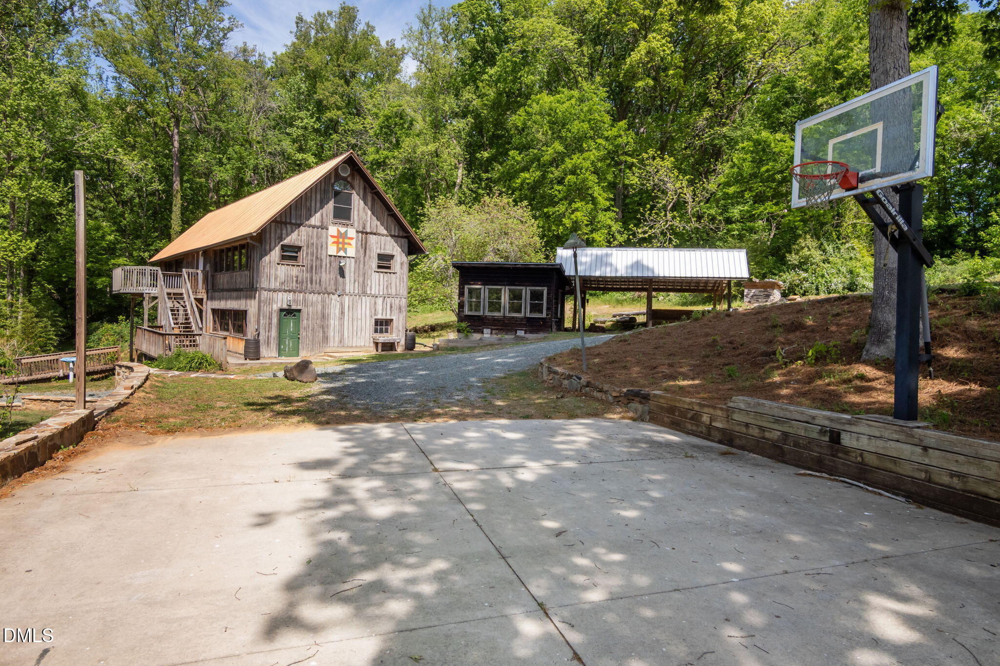 main property photo 48