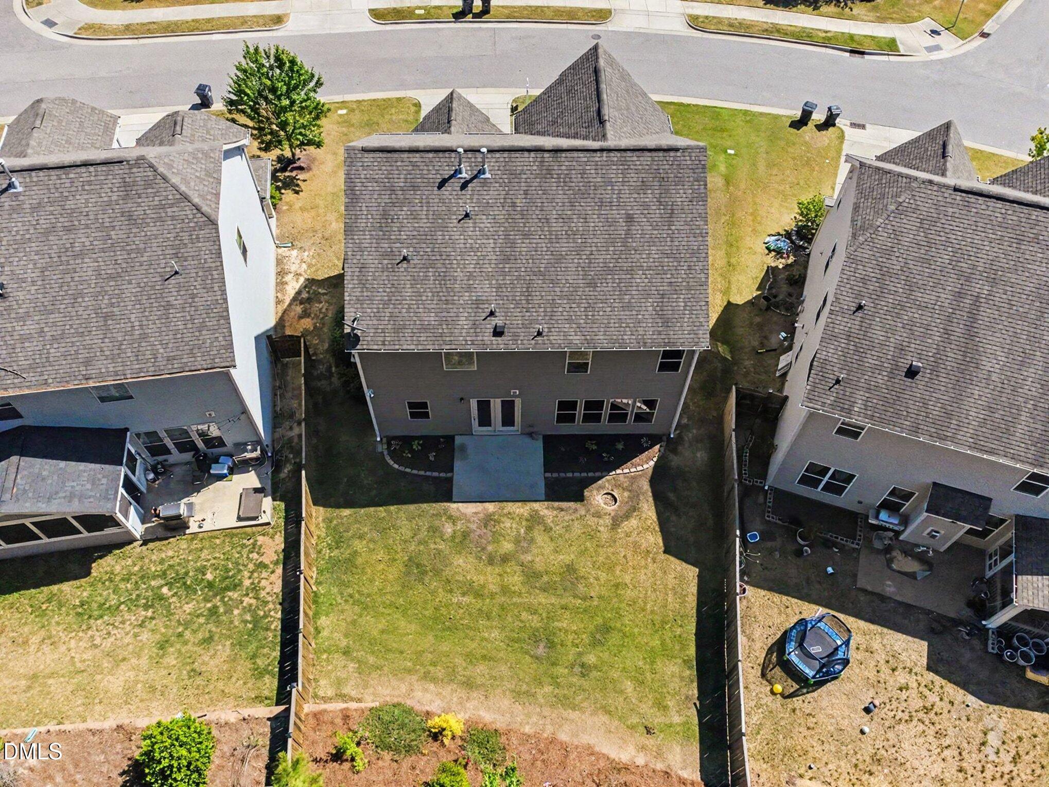 main property photo 33