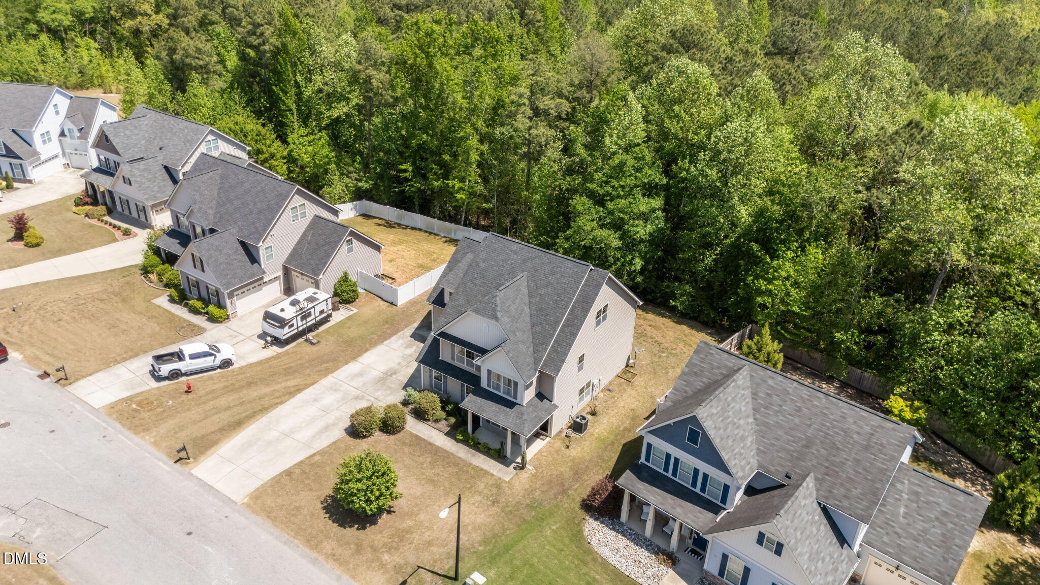 main property photo 50