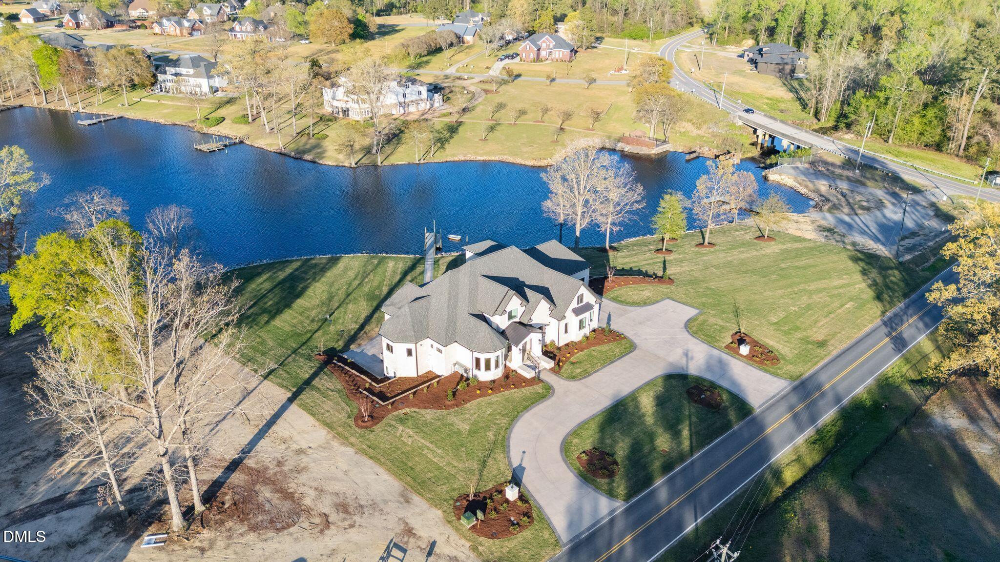 main property photo 78
