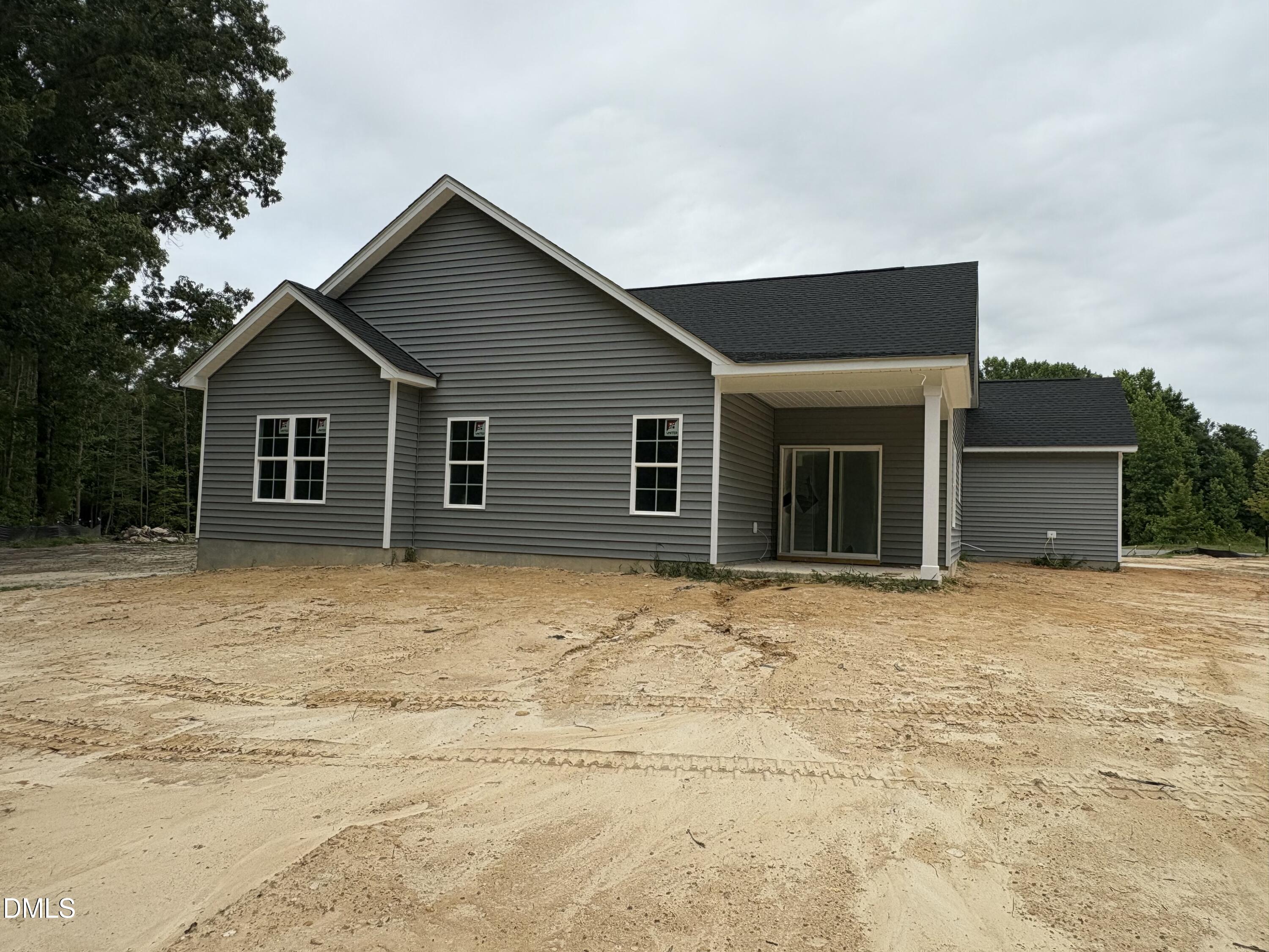 main property photo 18