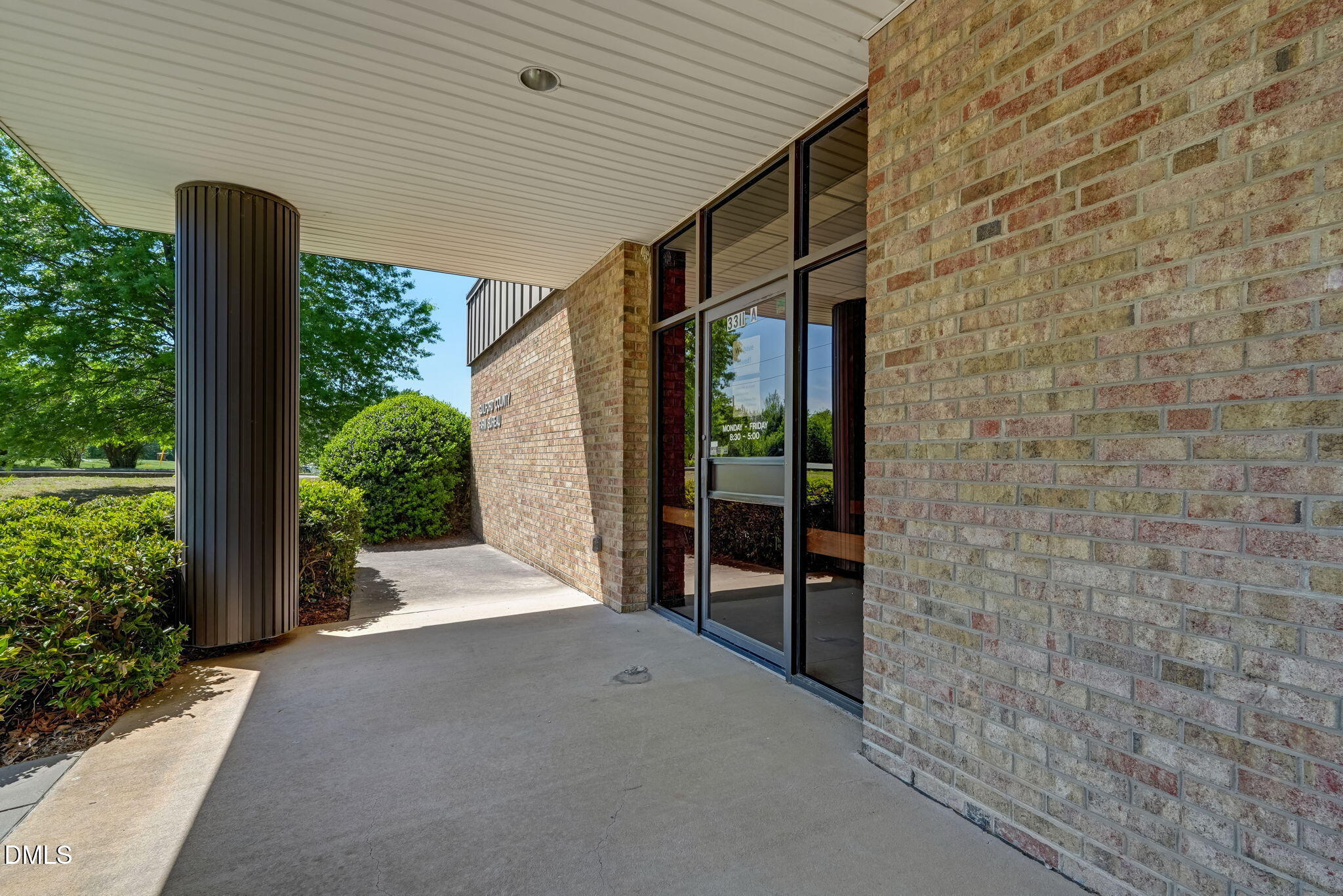 main property photo 3