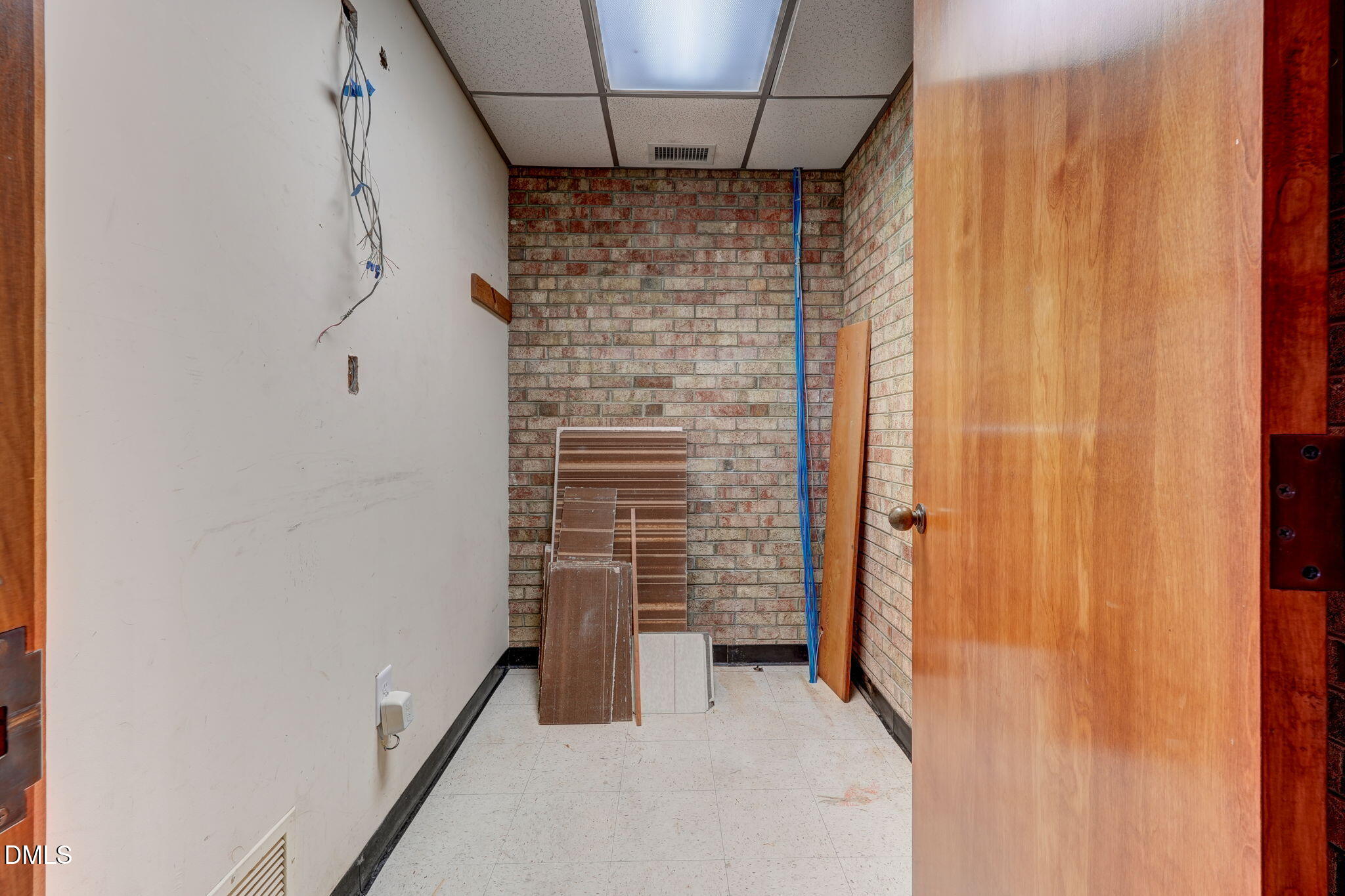 main property photo 57