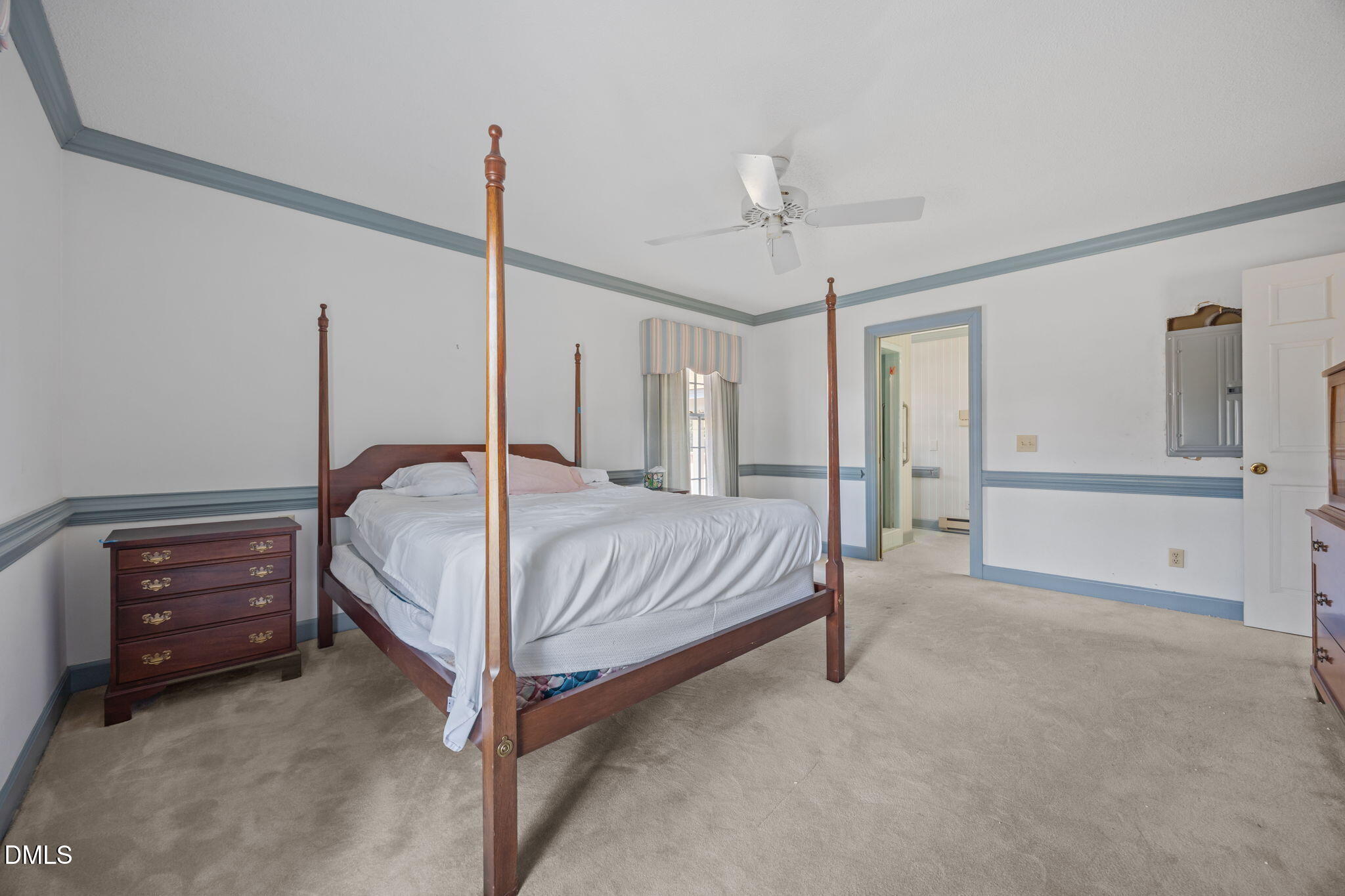main property photo 31