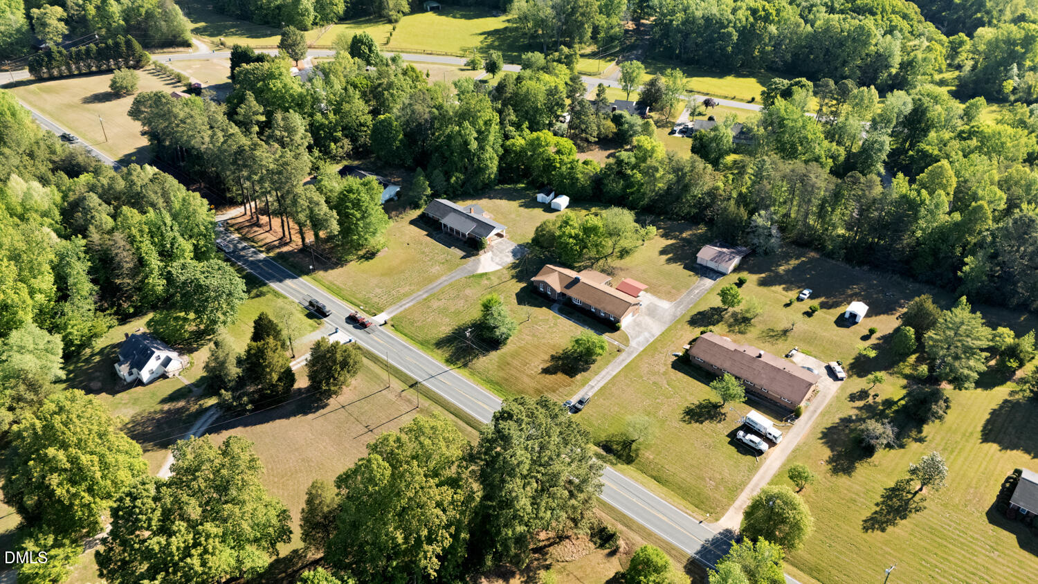 main property photo 33
