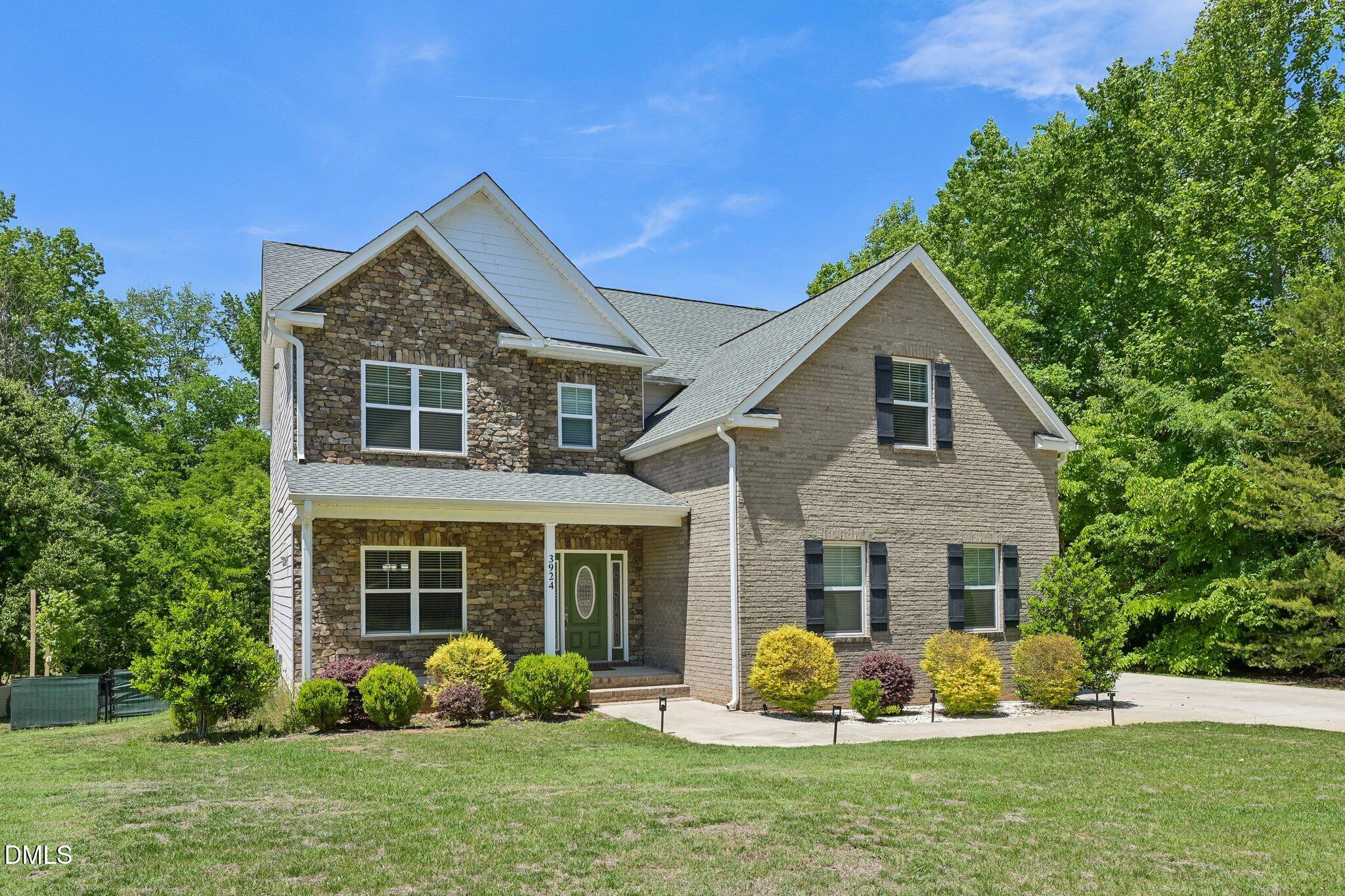 main property photo 2
