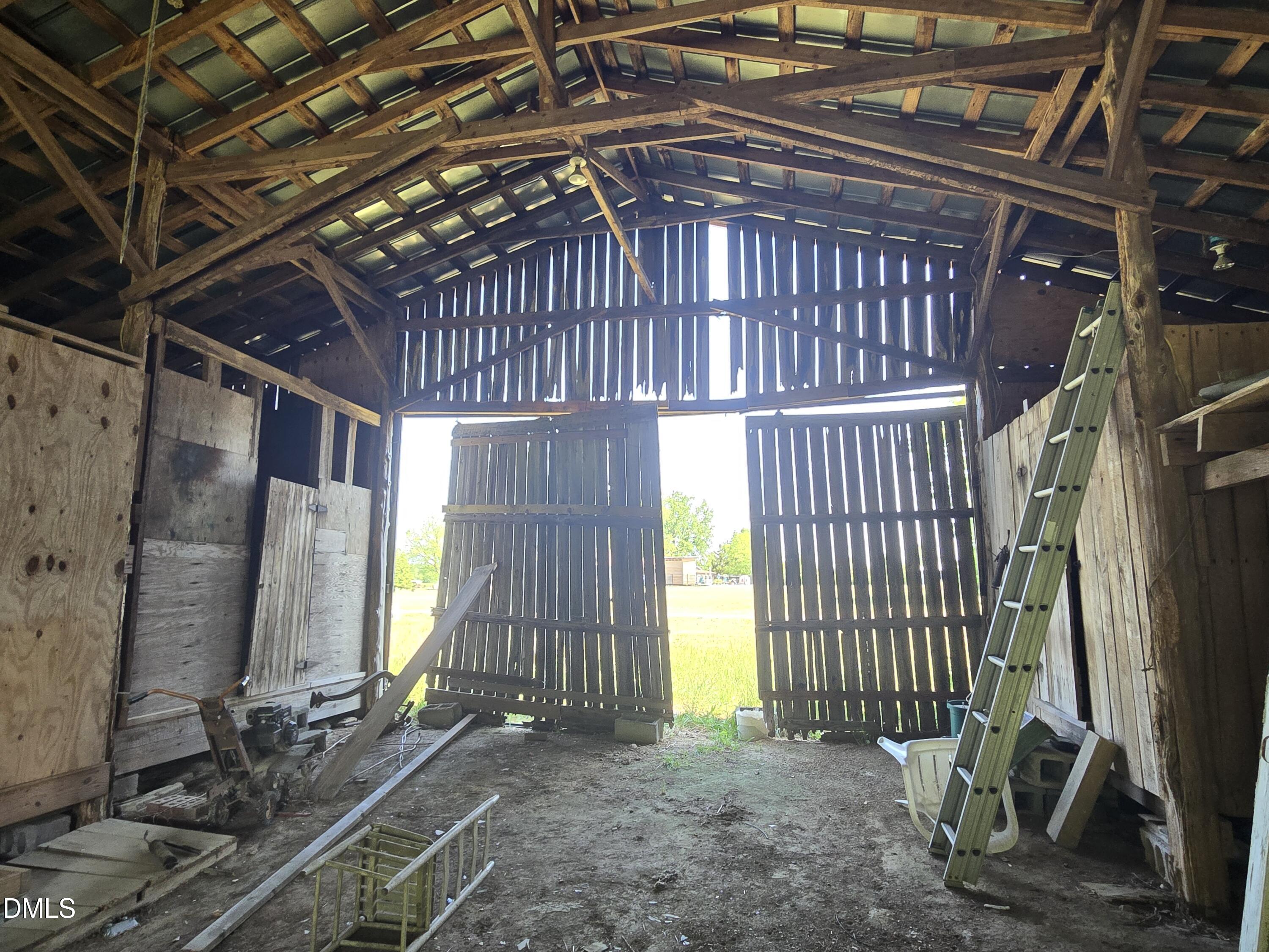 main property photo 21