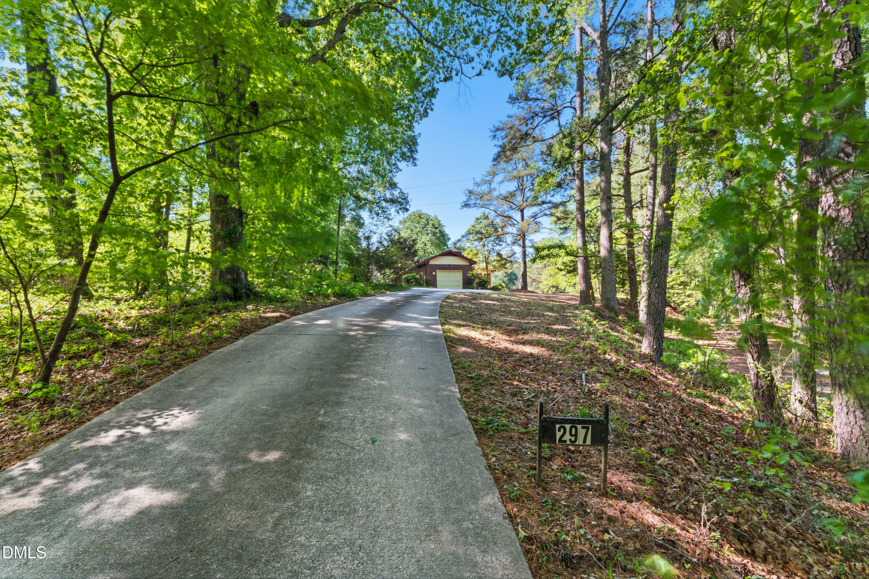 main property photo 32