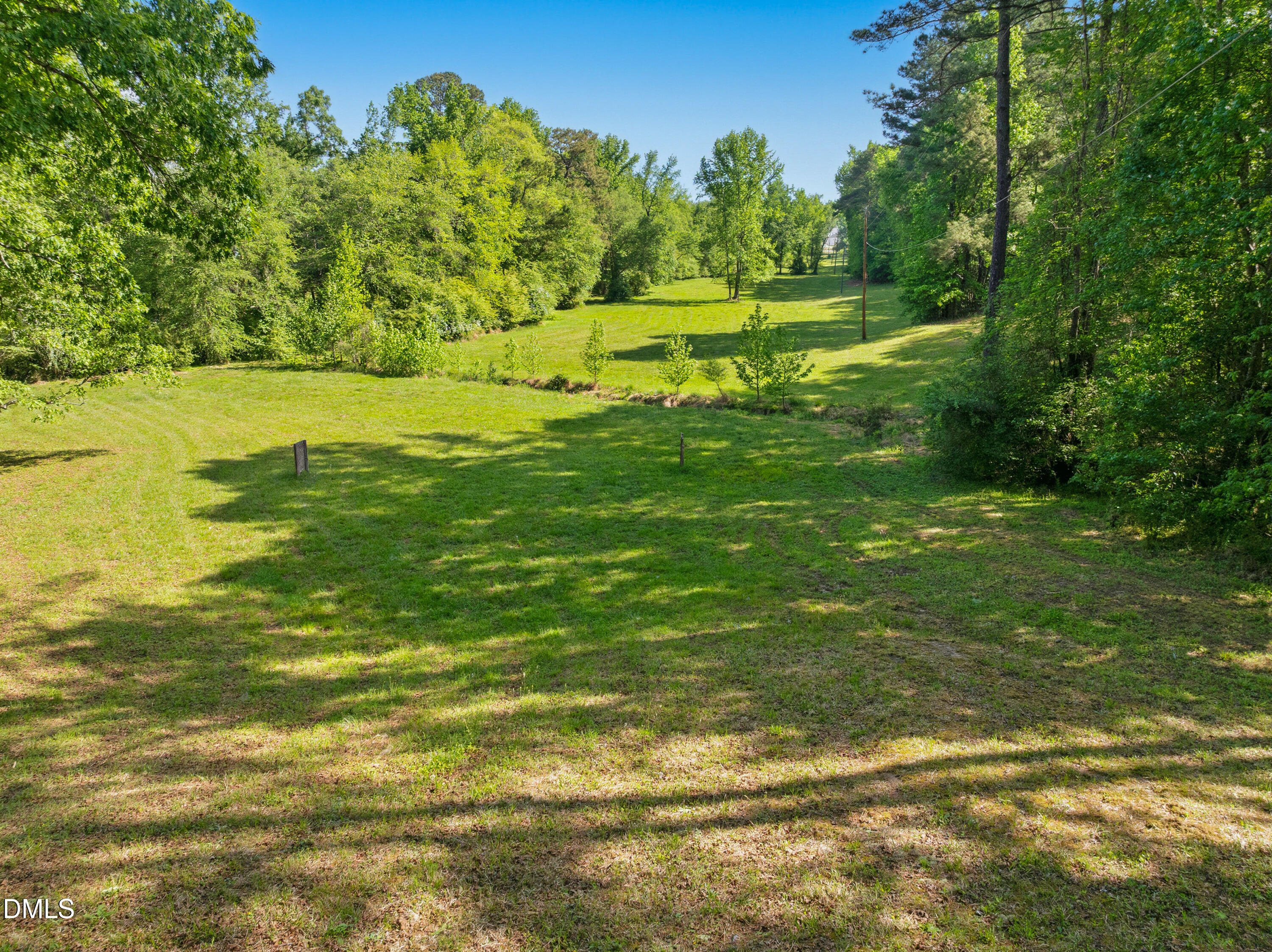main property photo 41