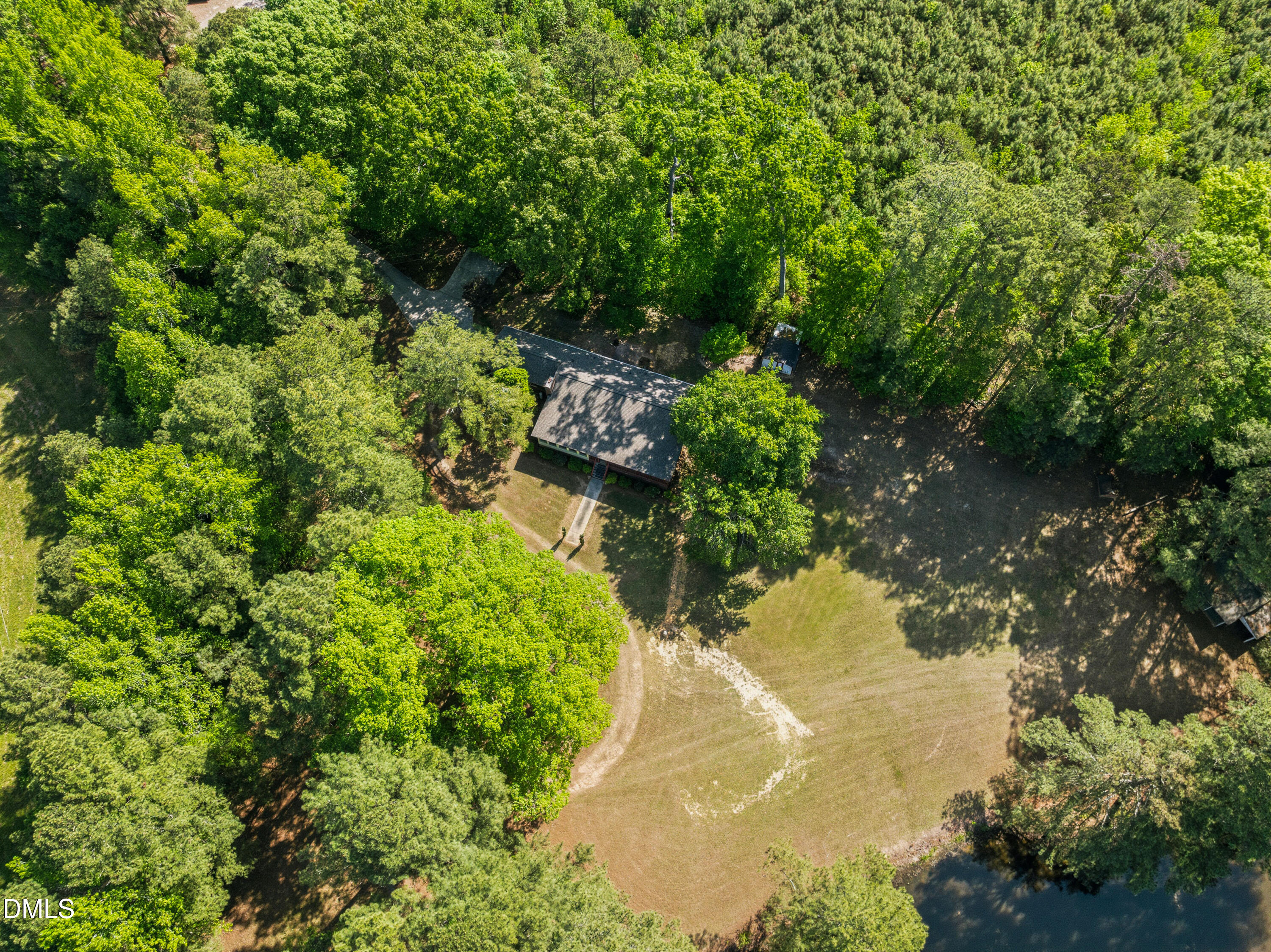 main property photo 45