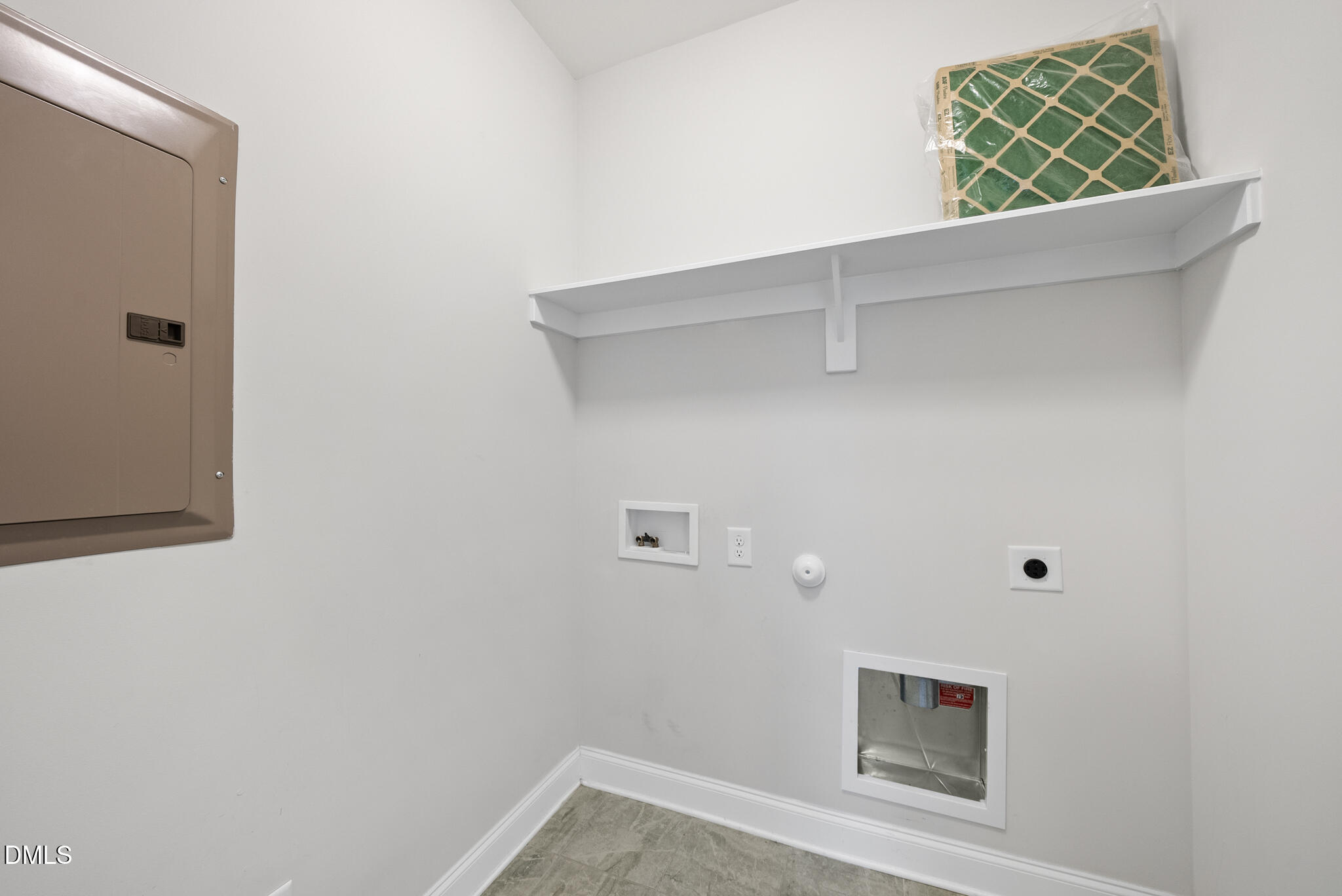 main property photo 19
