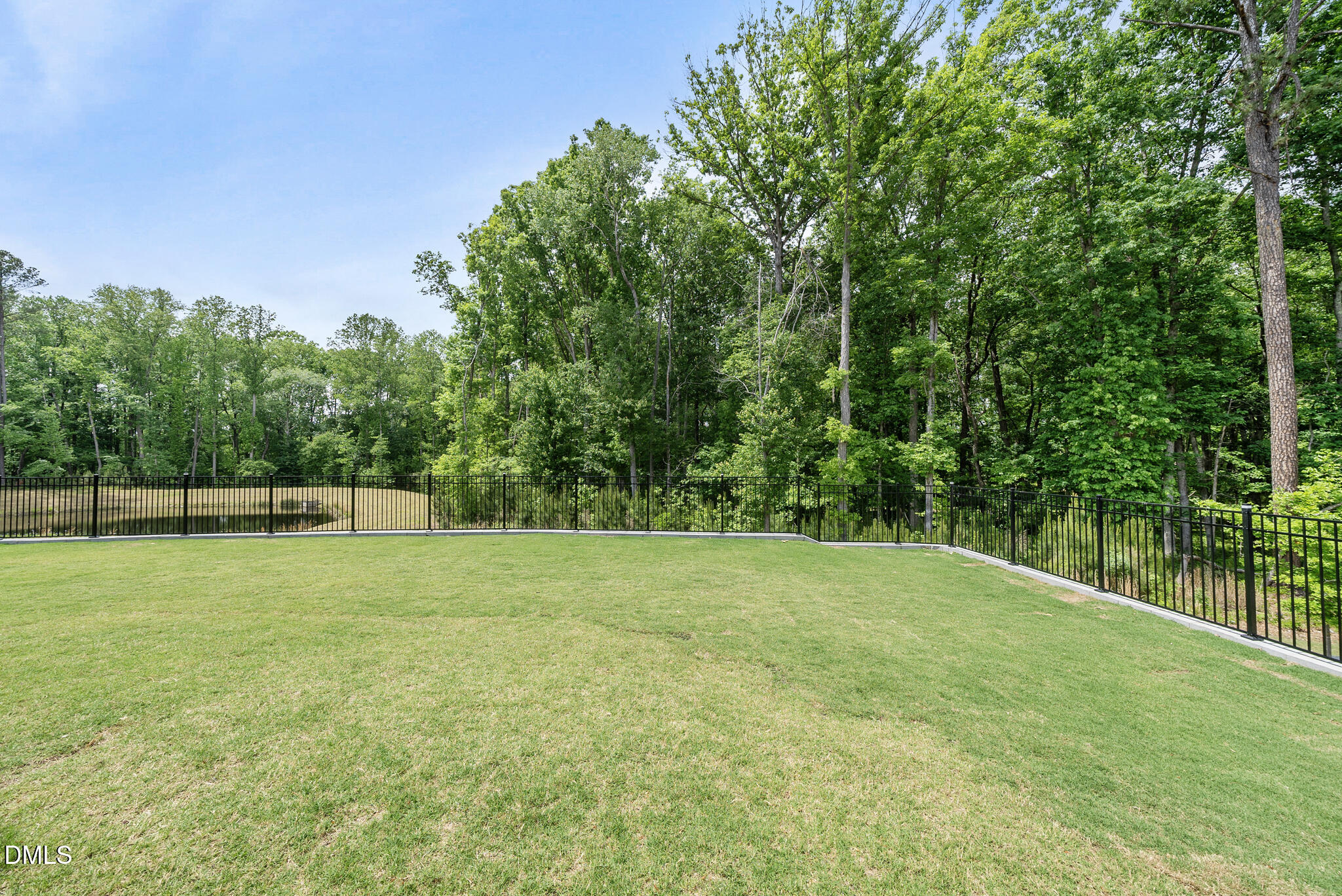 main property photo 41