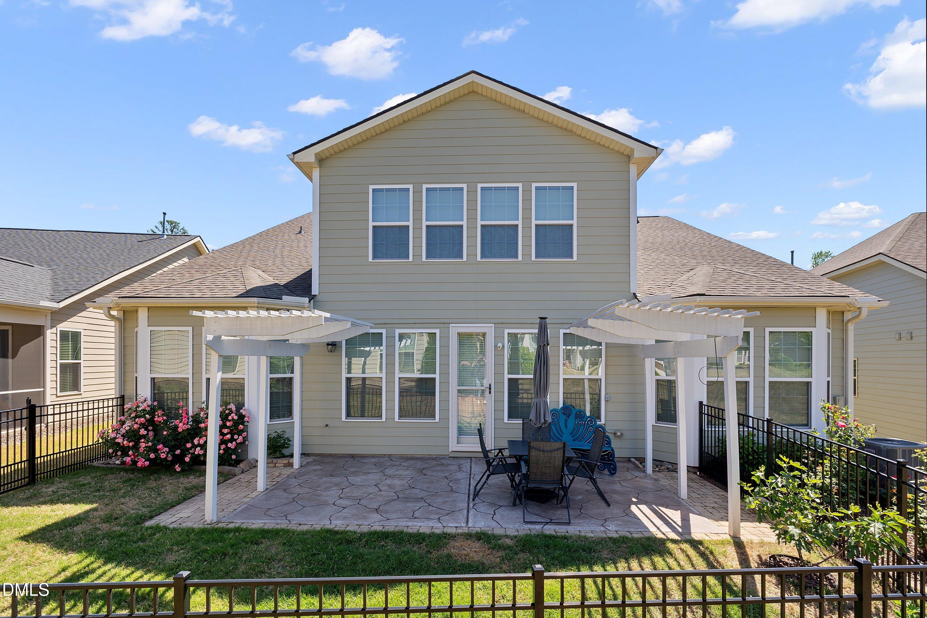 main property photo 41