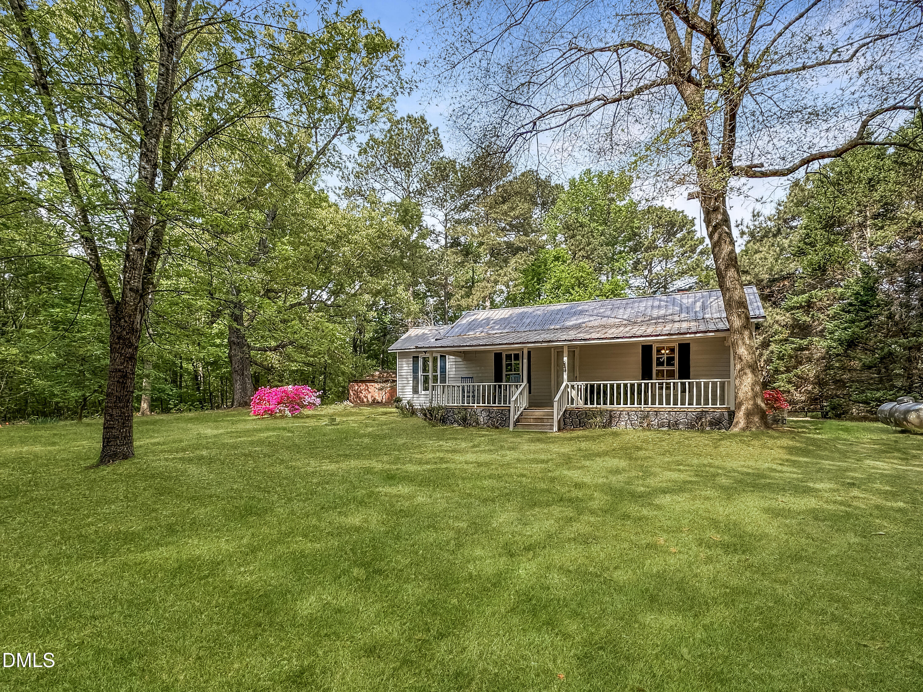main property photo 32