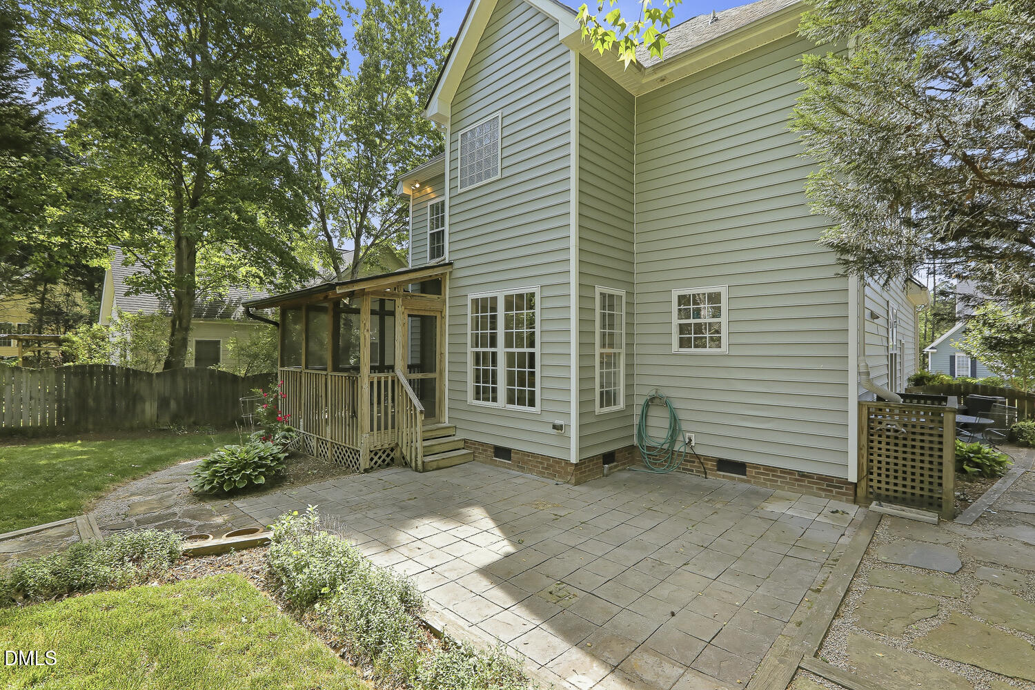 main property photo 47