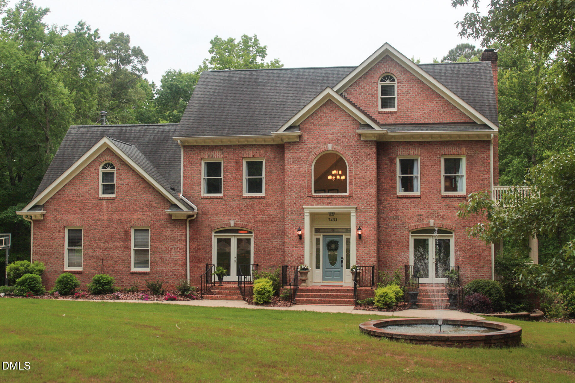 main property photo 3