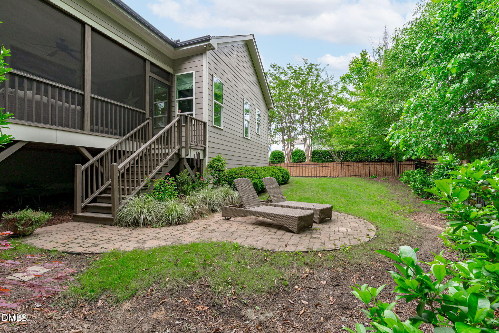 main property photo 60