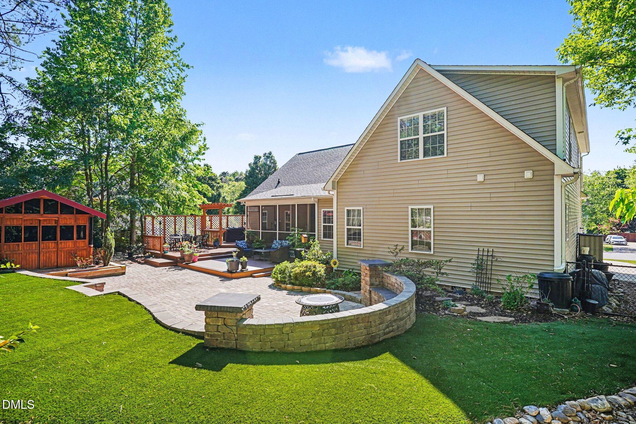 main property photo 22