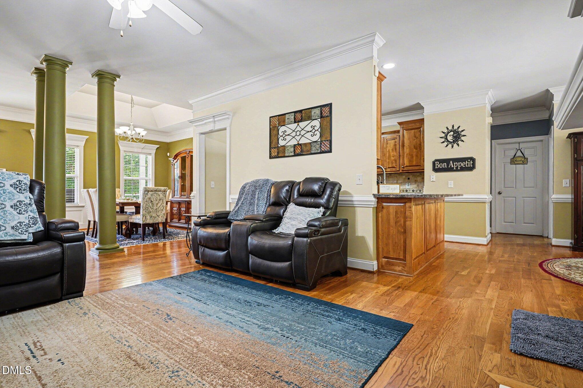 main property photo 4