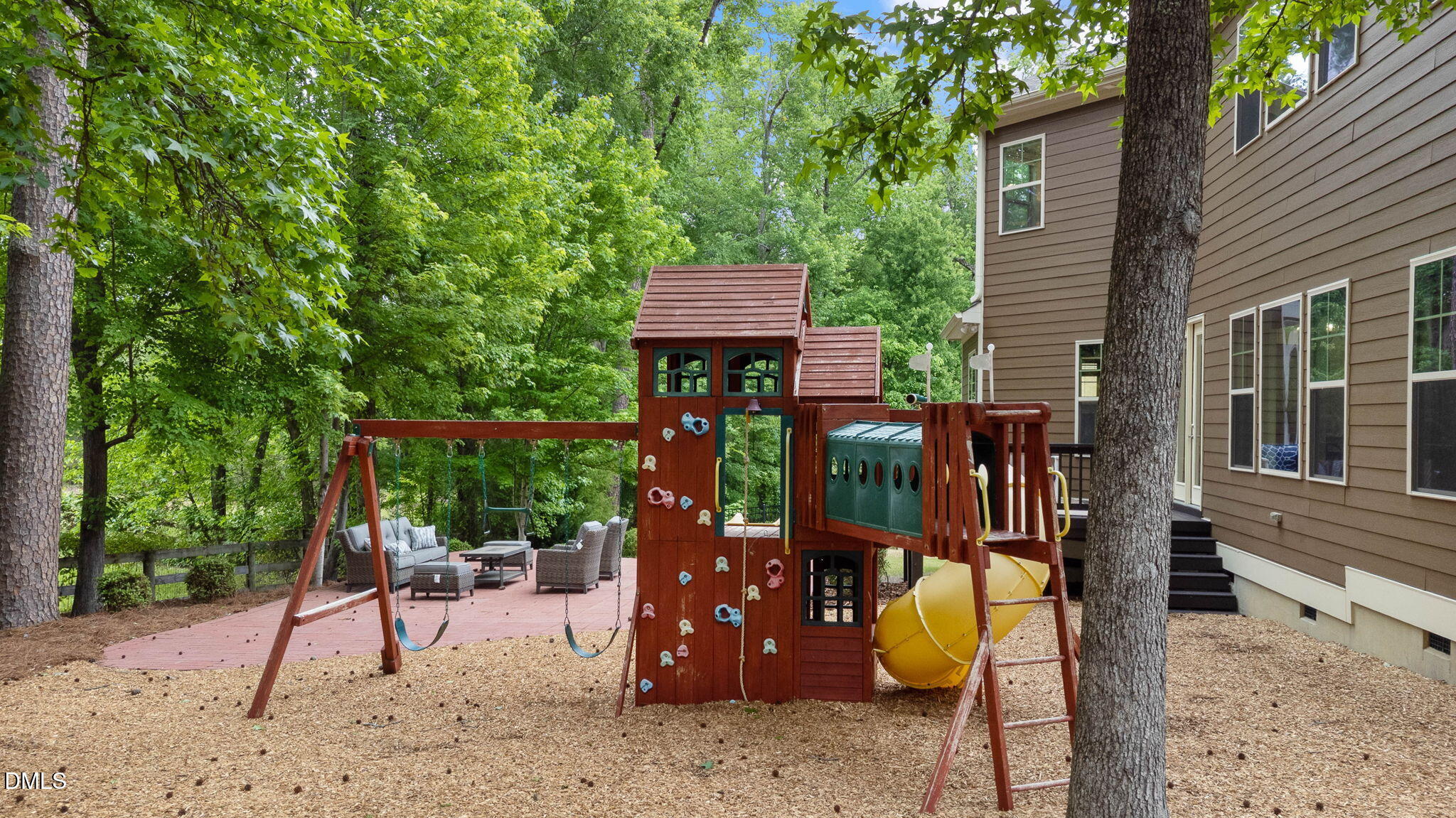 main property photo 70