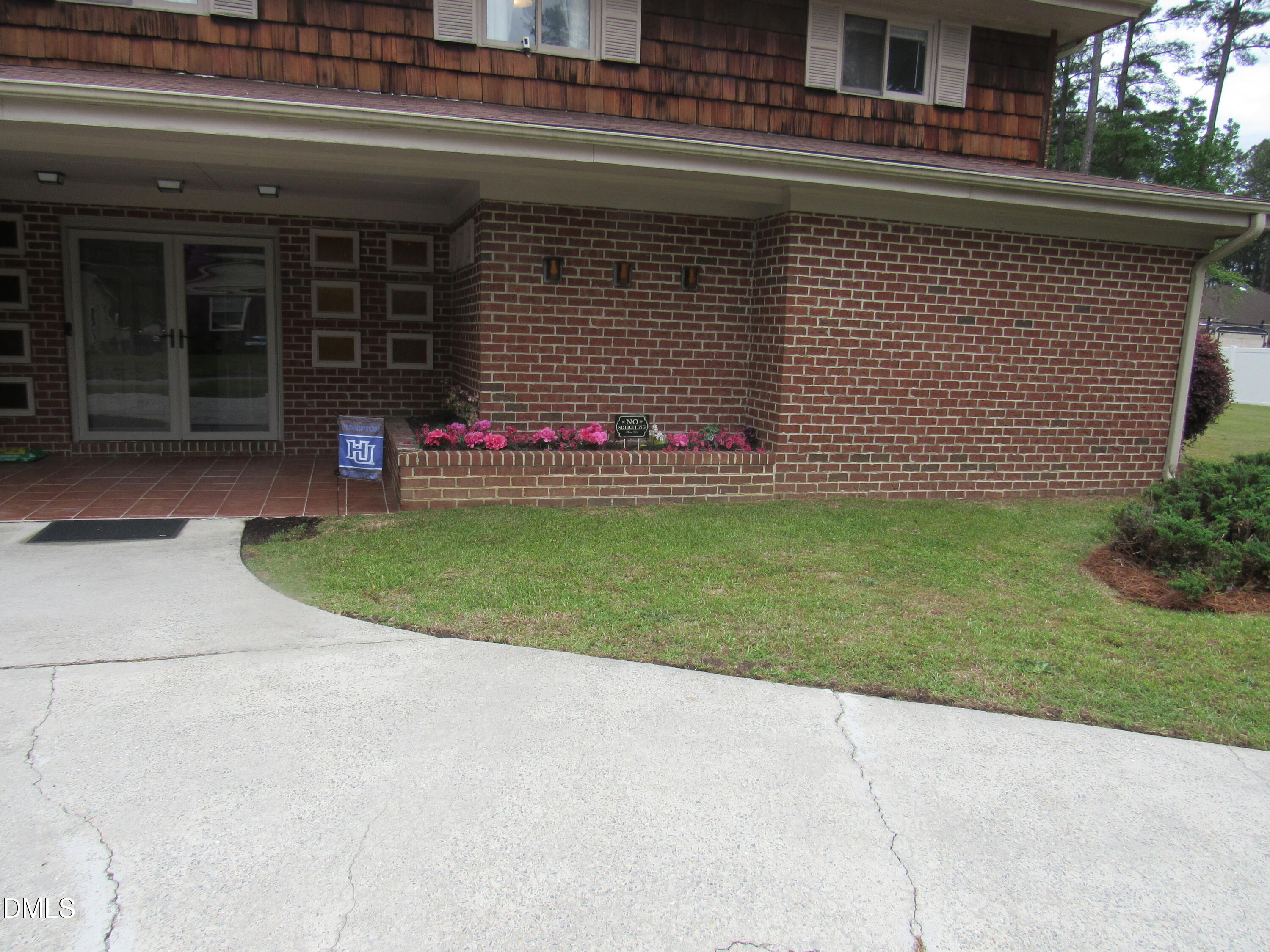 main property photo 45
