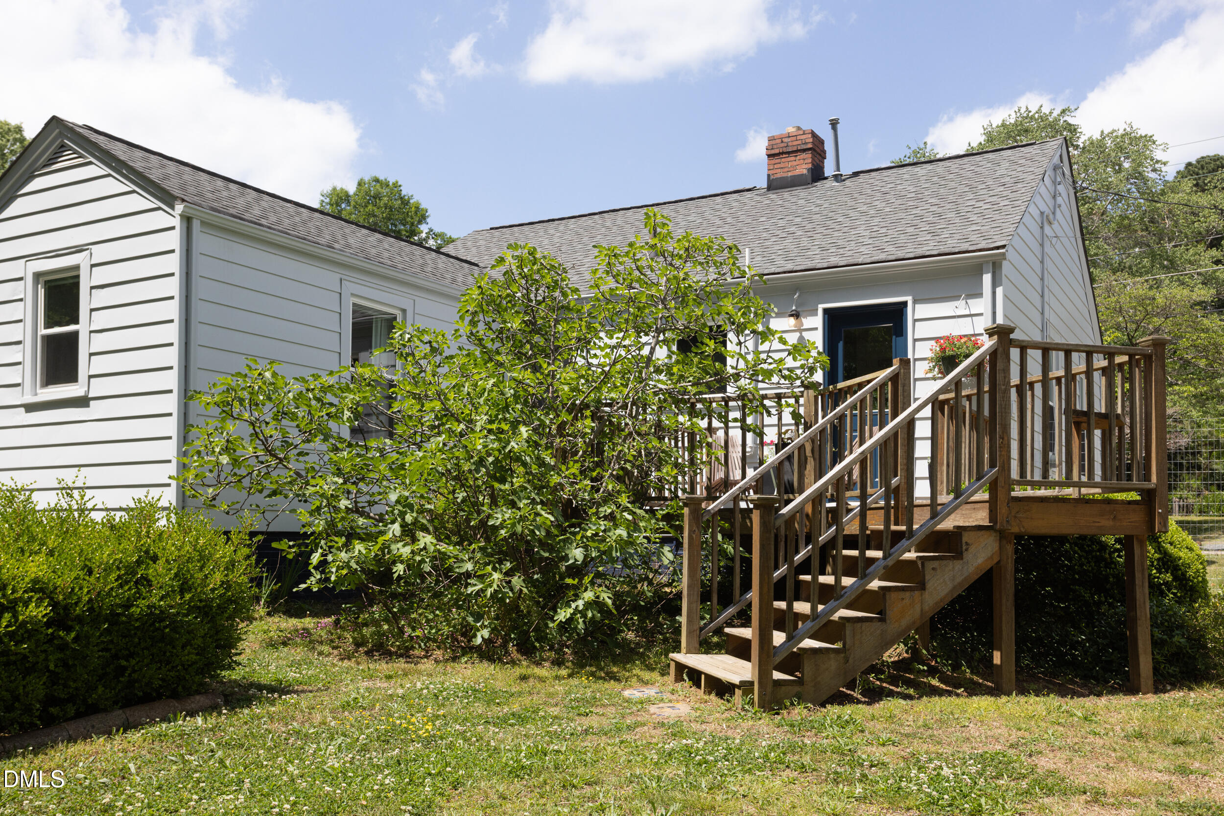 main property photo 34