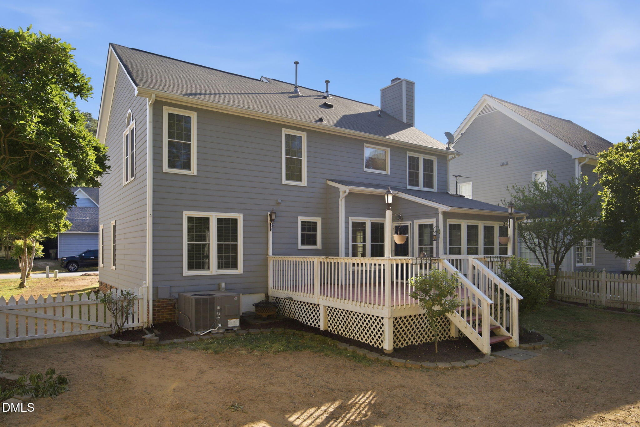 main property photo 29