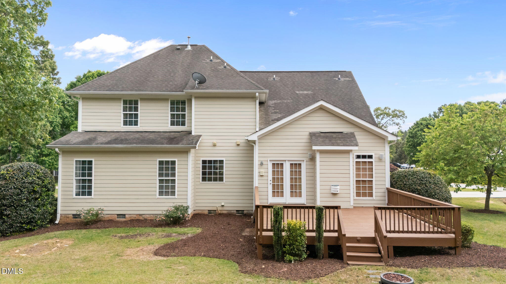 main property photo 38
