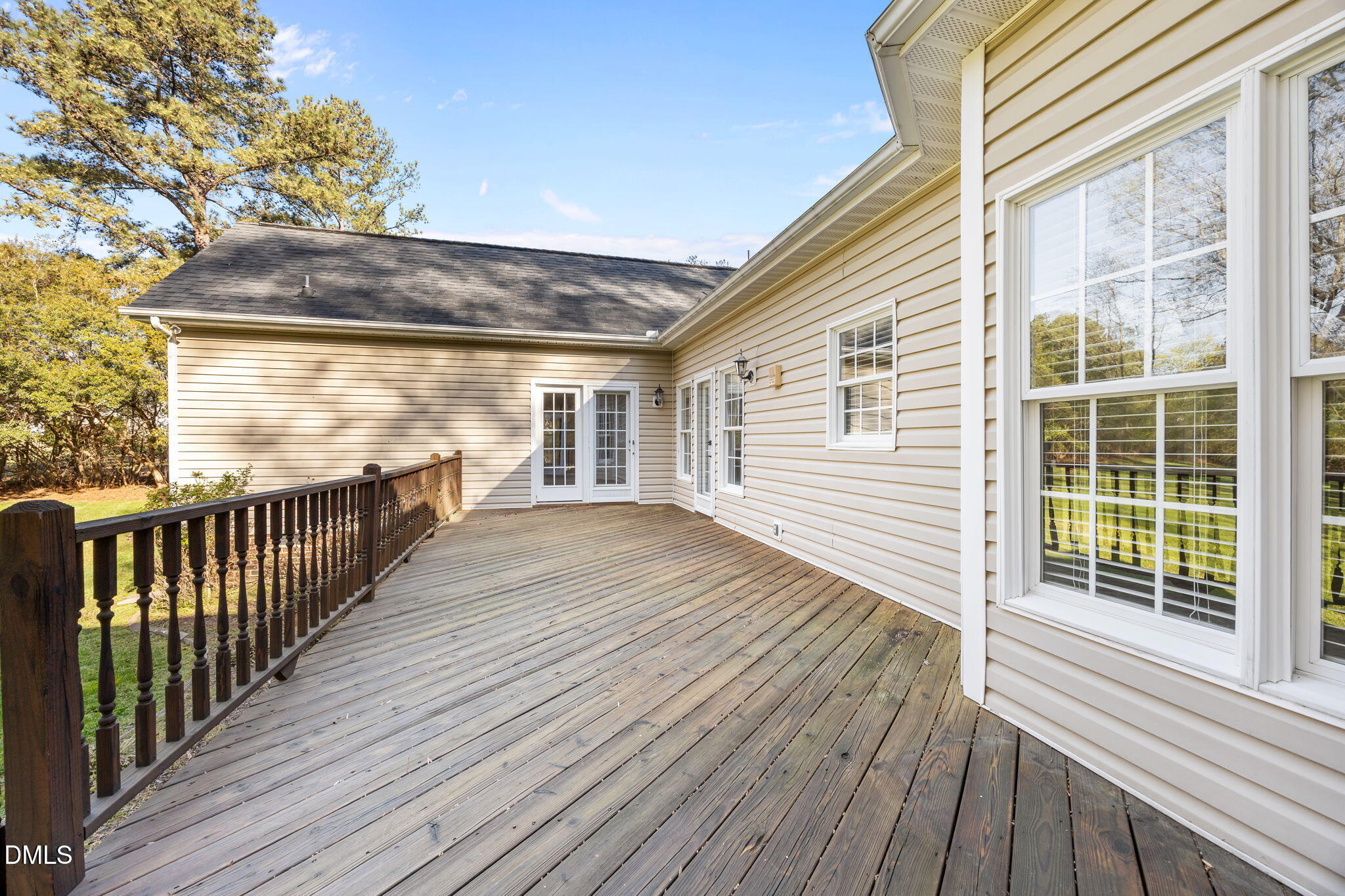 main property photo 34