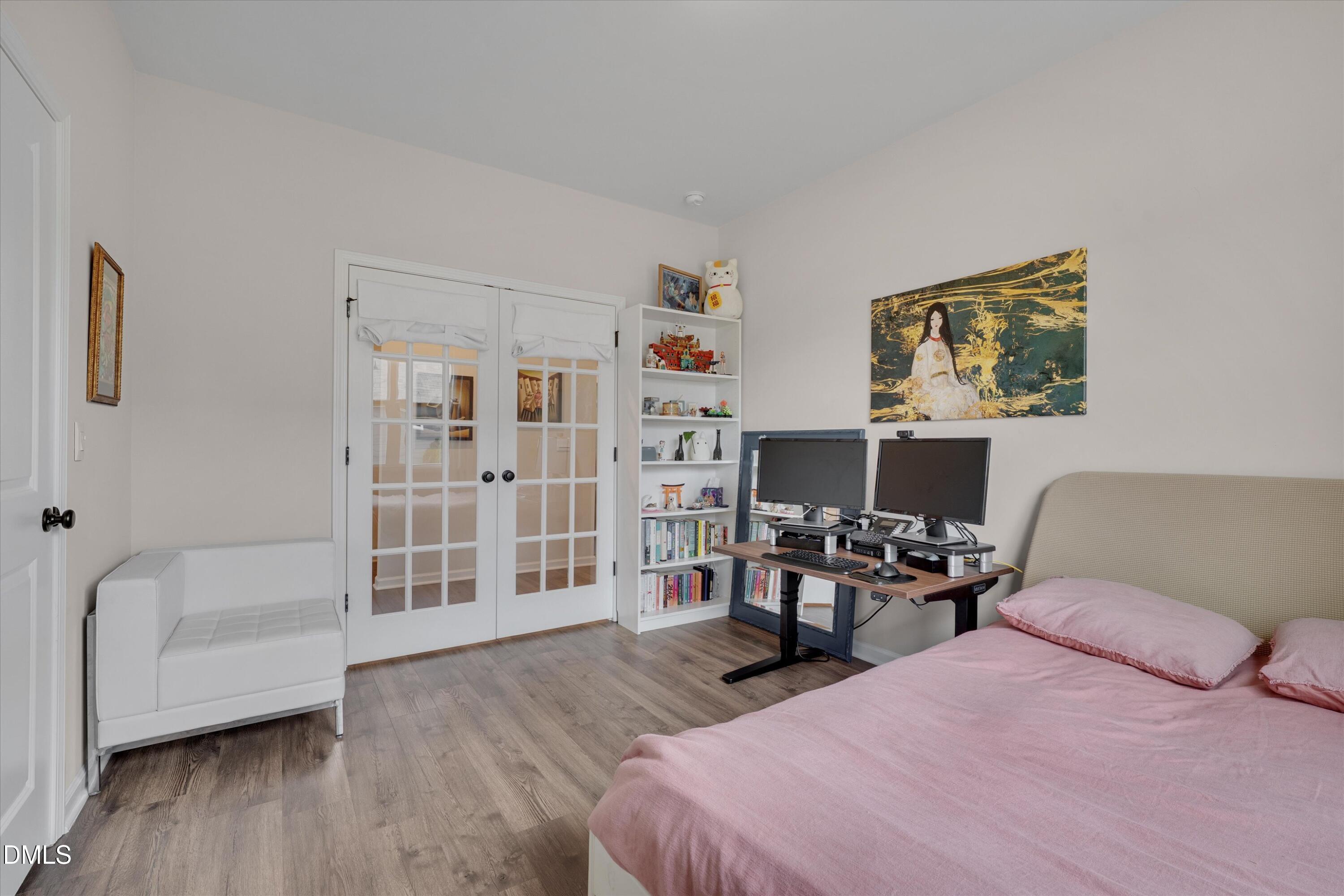 main property photo 25