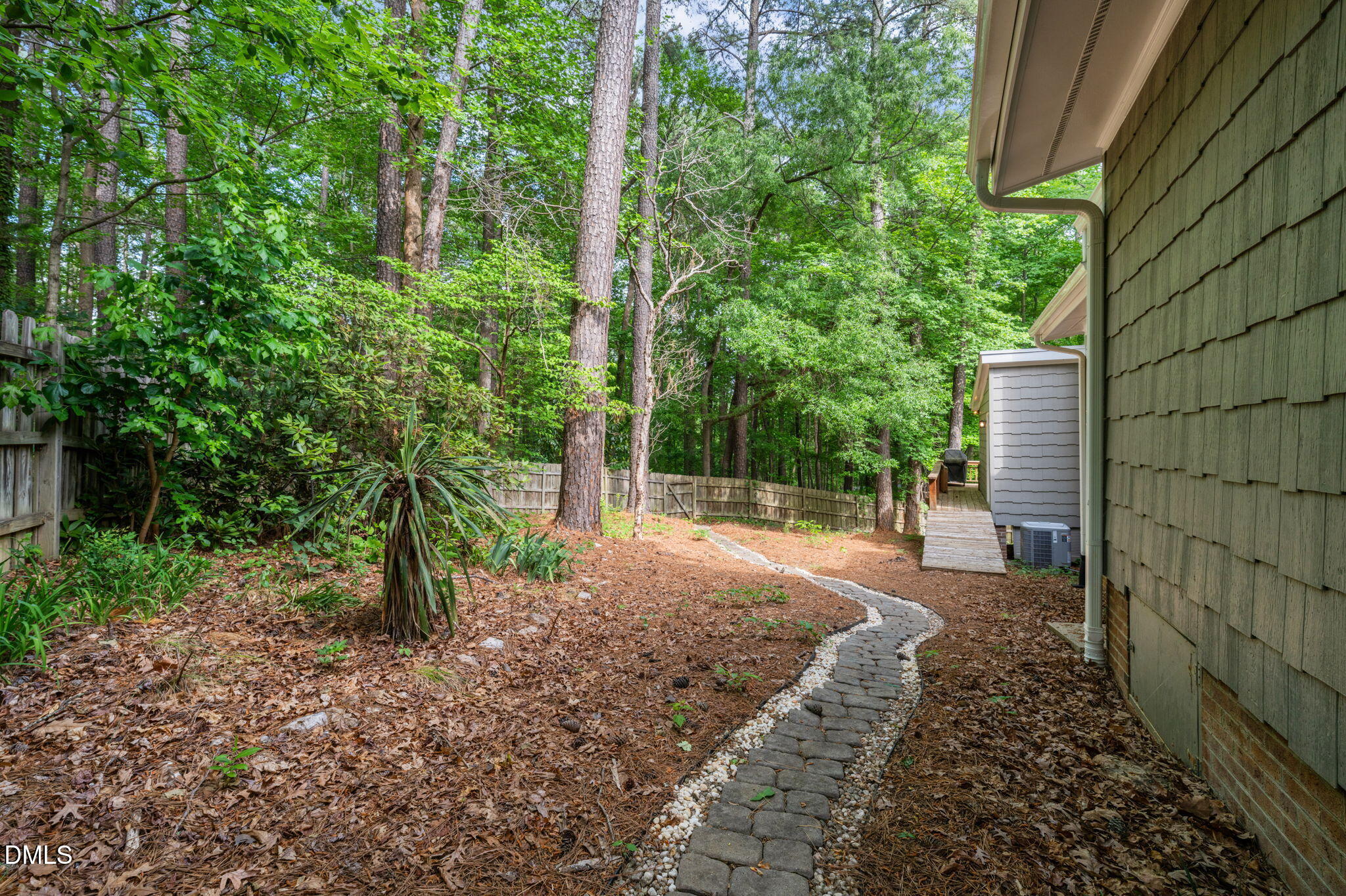 main property photo 83