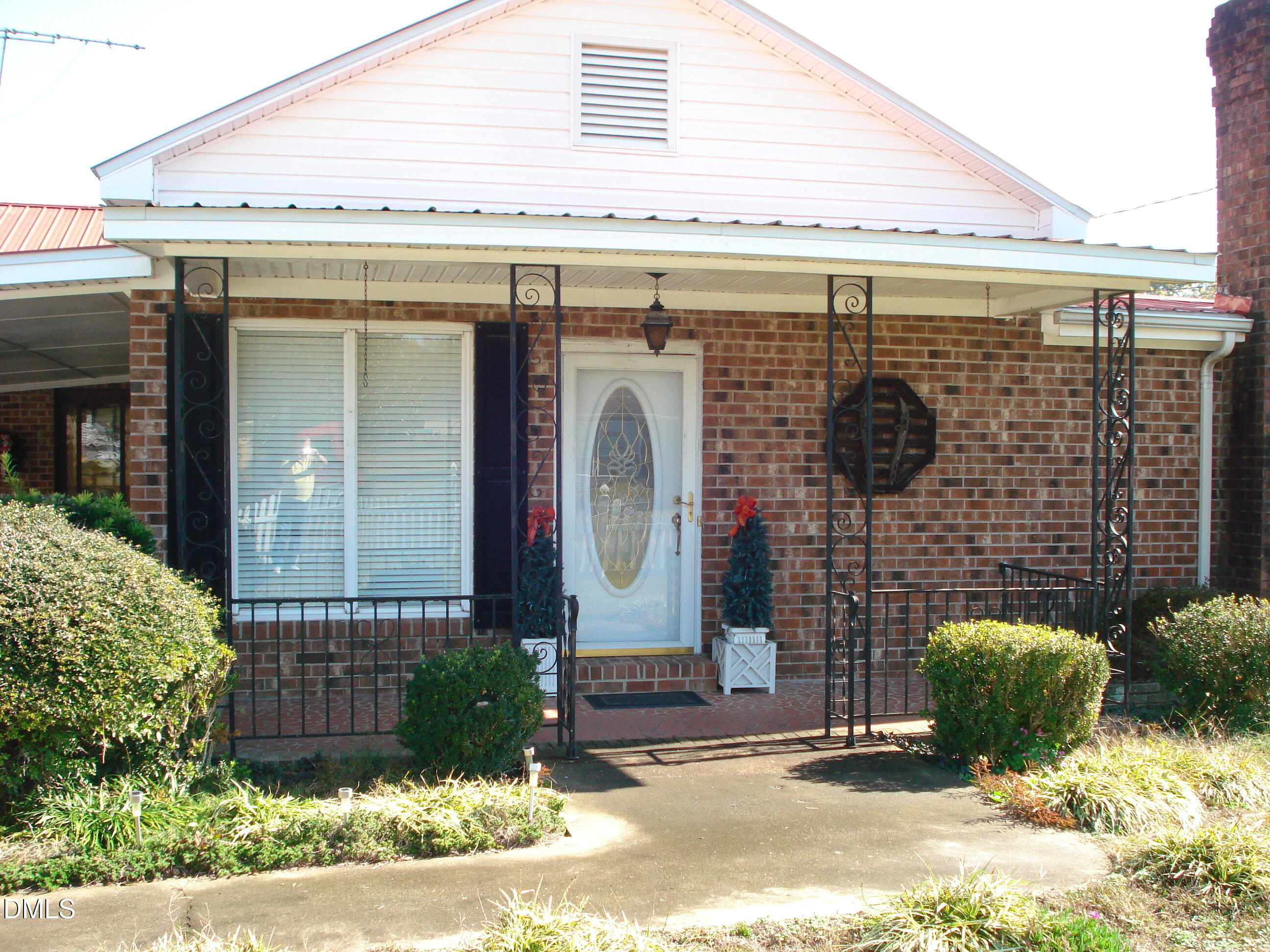main property photo 36