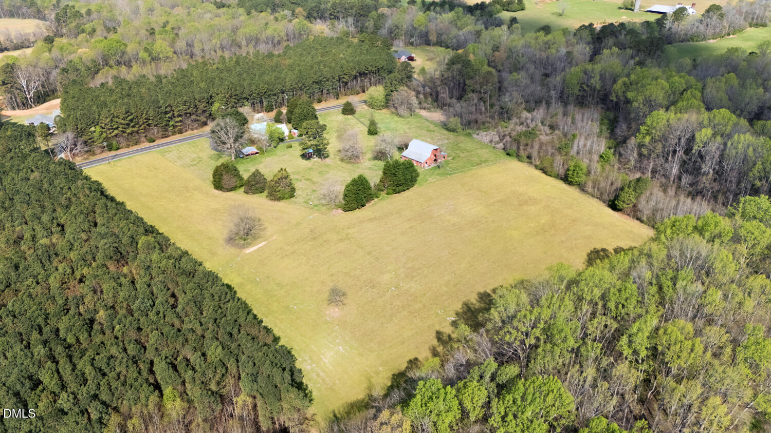 main property photo 32
