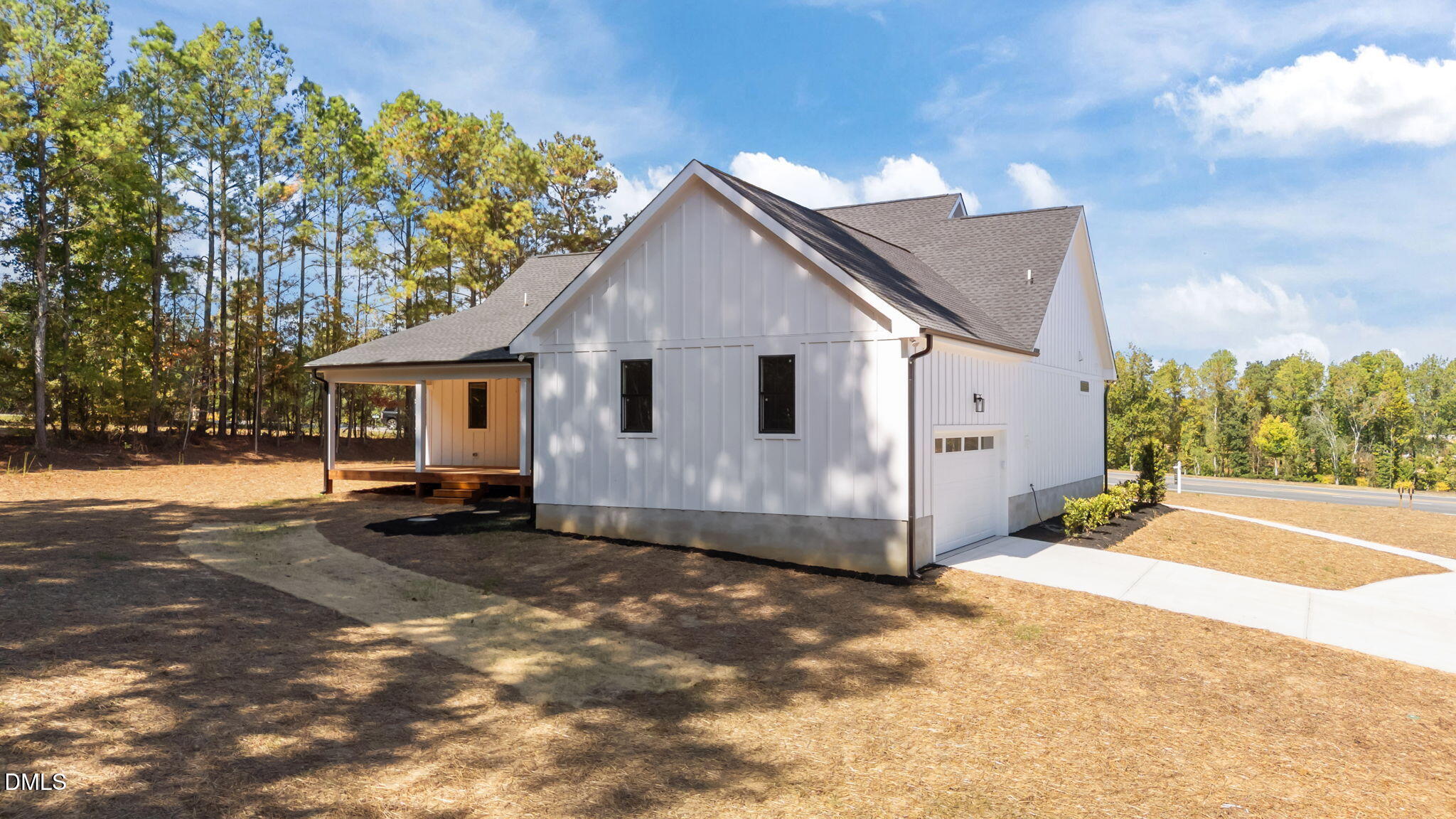 main property photo 16