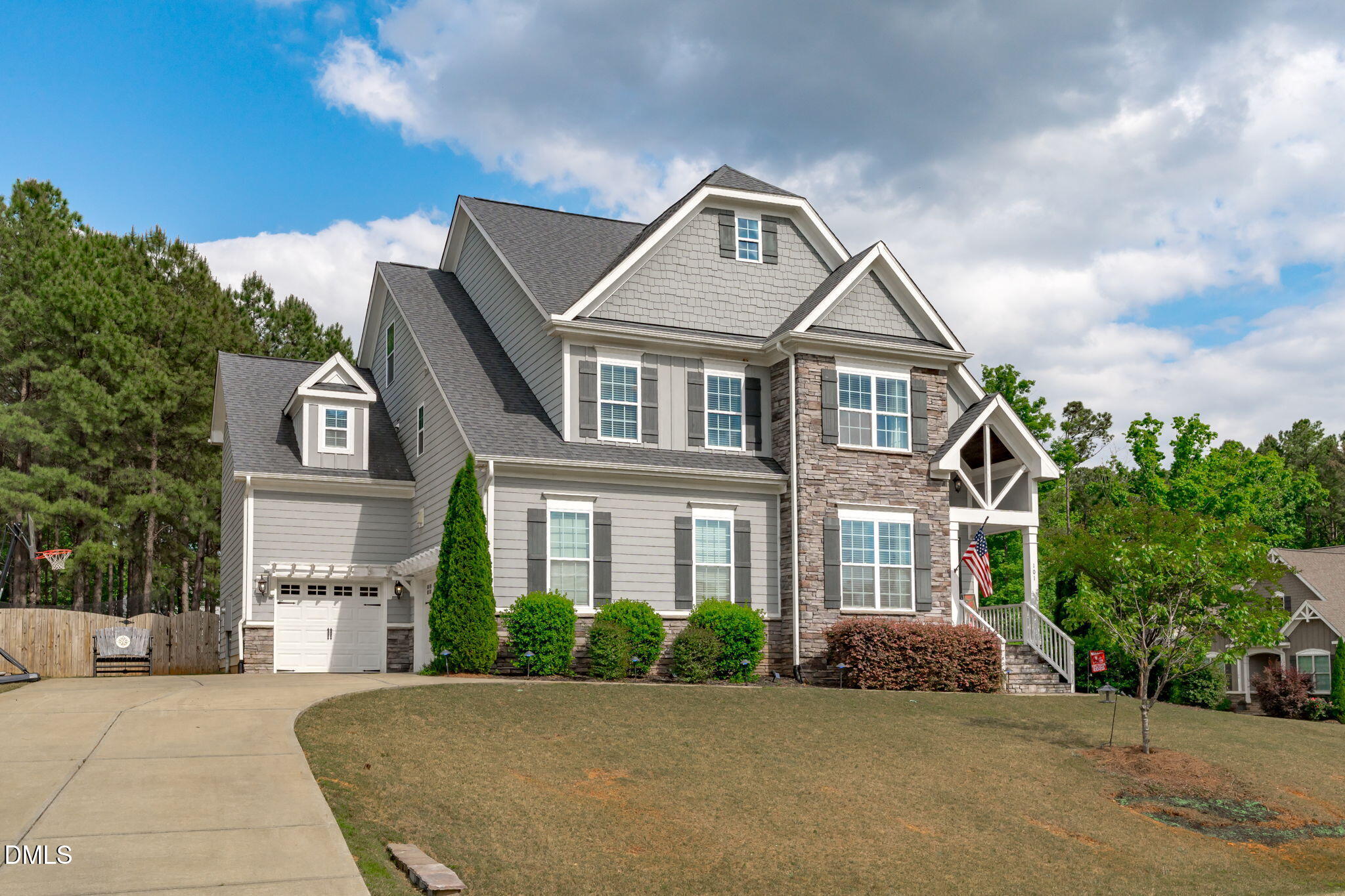 main property photo 40