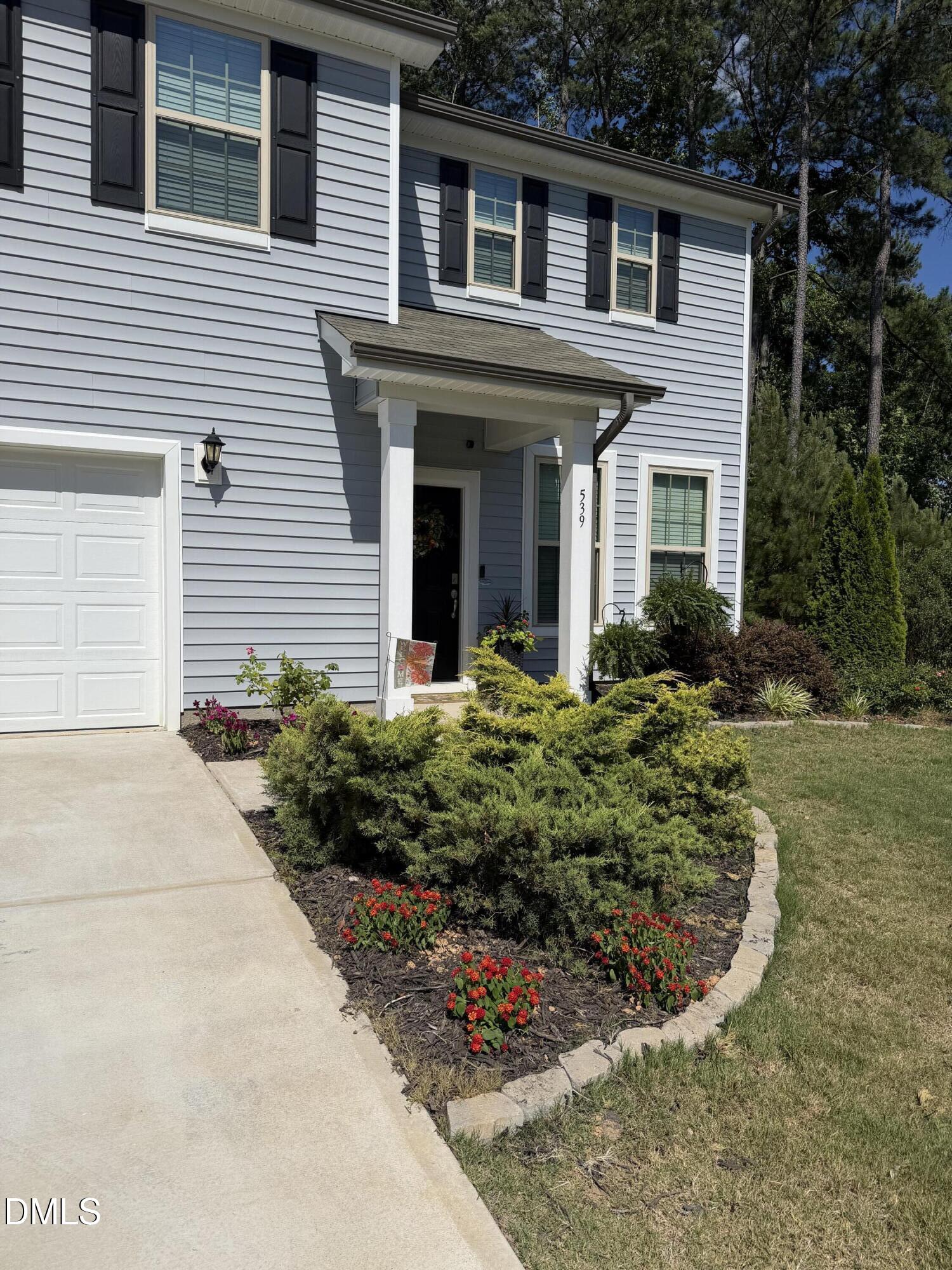 main property photo 41