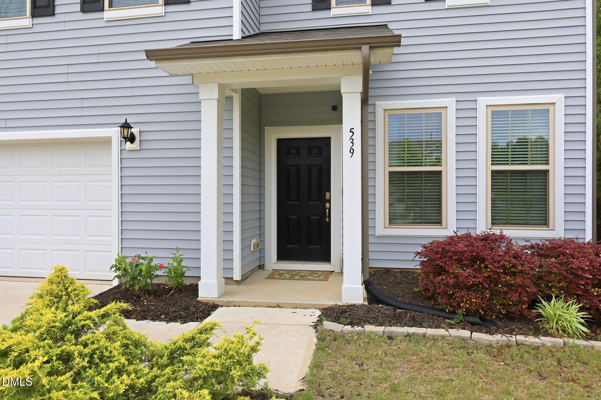 main property photo 7
