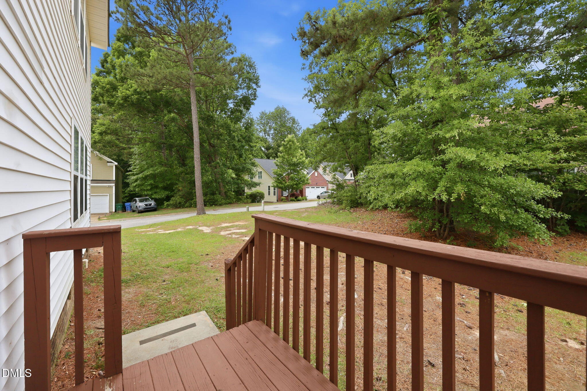 main property photo 36