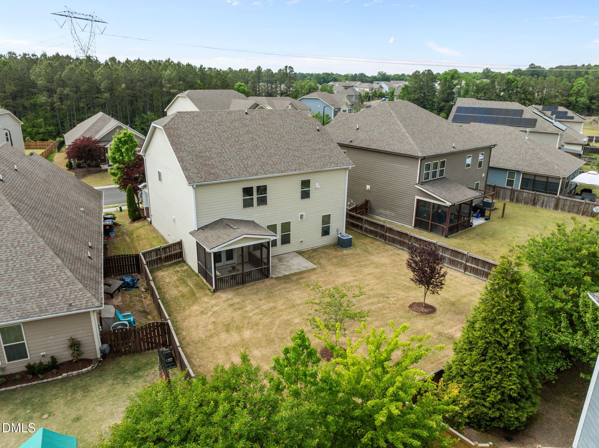 main property photo 33