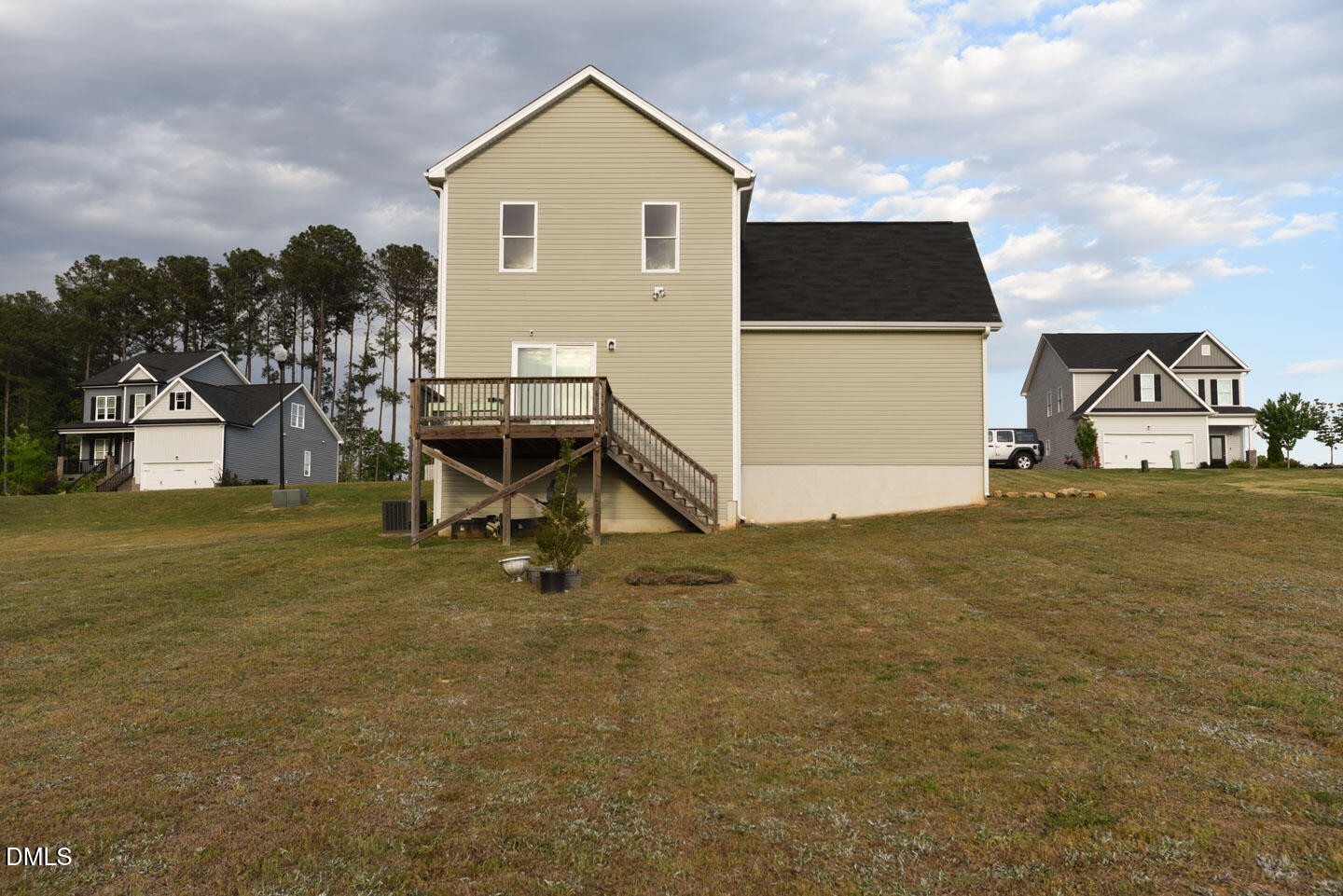 main property photo 17