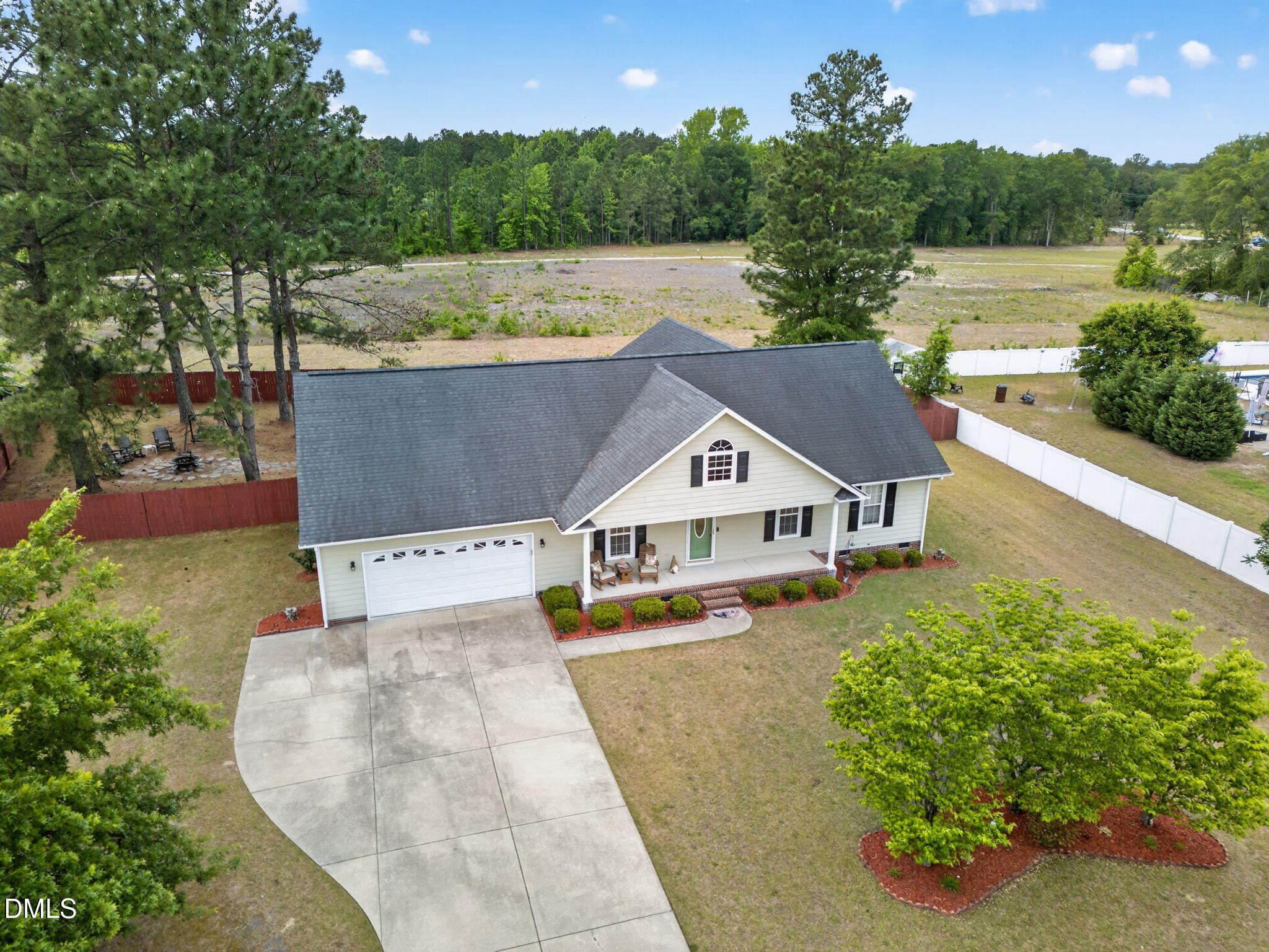 main property photo 40