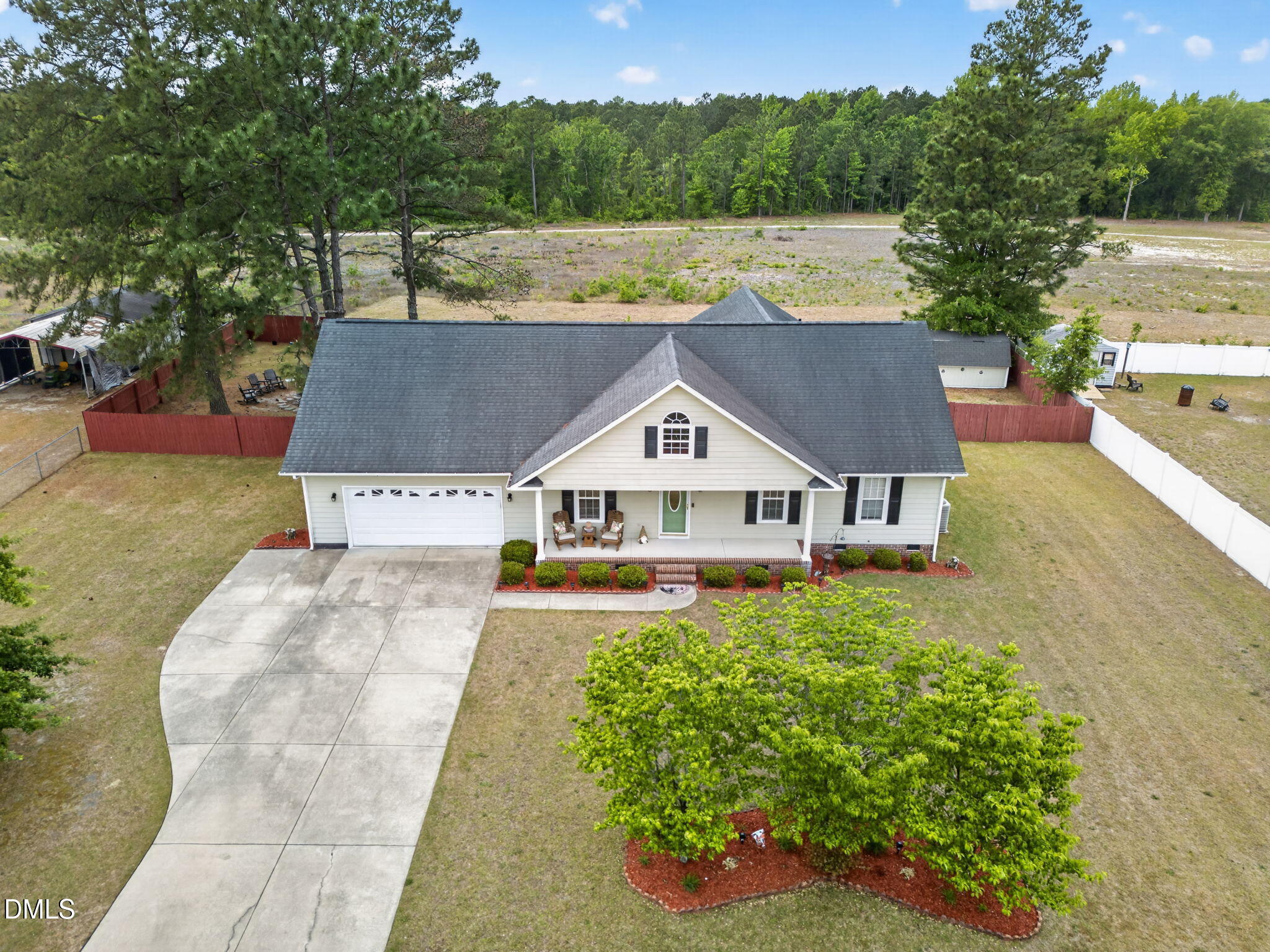 main property photo 41