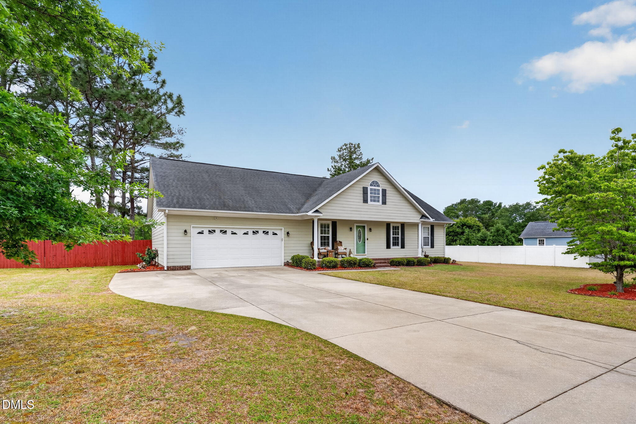 main property photo 6