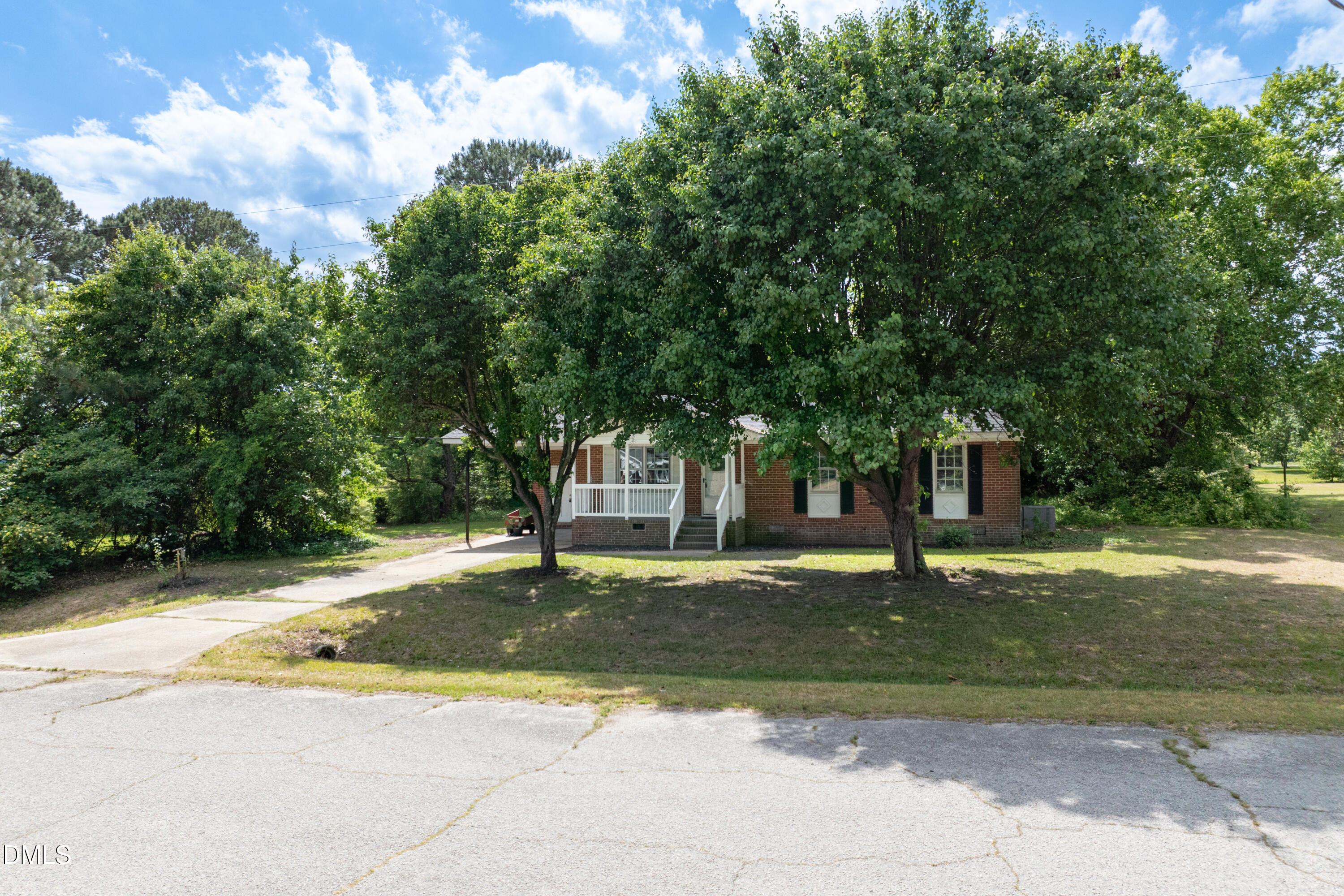 main property photo 20